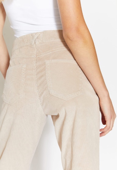 Cordhose Darleen Crop