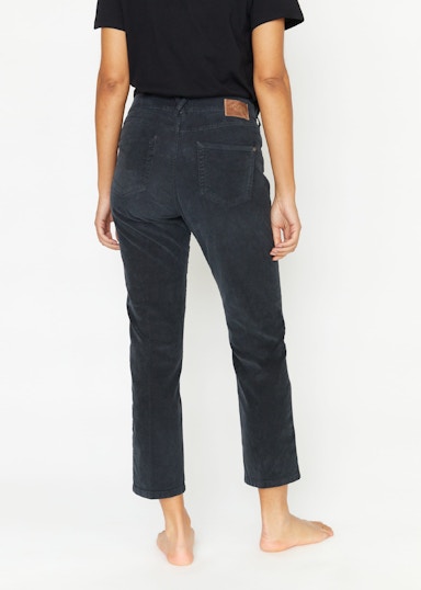 Straight-Jeans Darleen in Trendfarbe