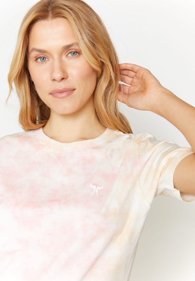 T-Shirt Batik mit Allover-Print