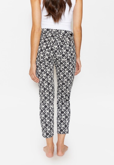 Stoffhose Ornella mit Logo-Applikation