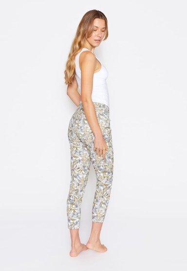 Pants Ornella with tropical print