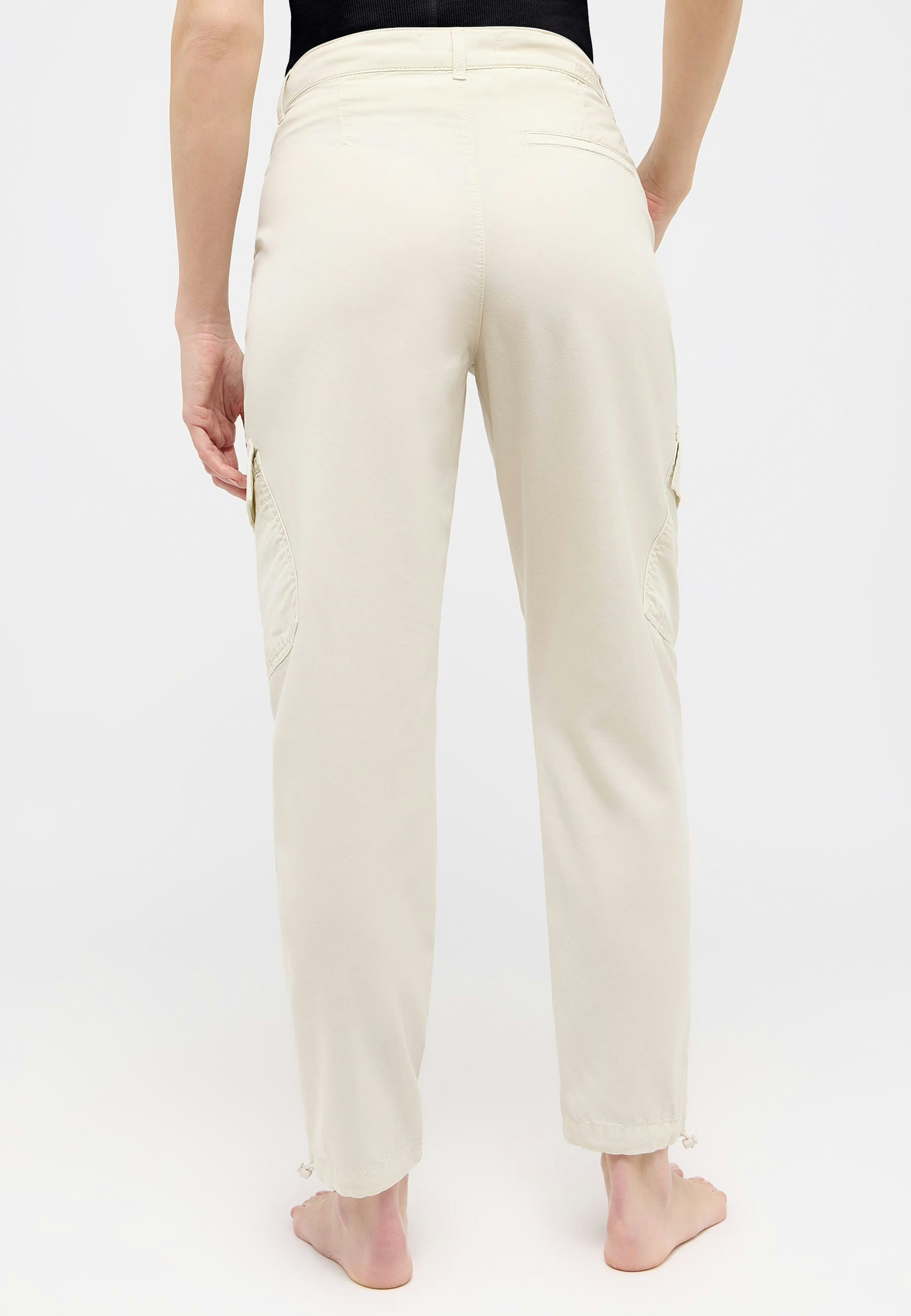 Hose Alma Crop Cargo mit Summer Tencel