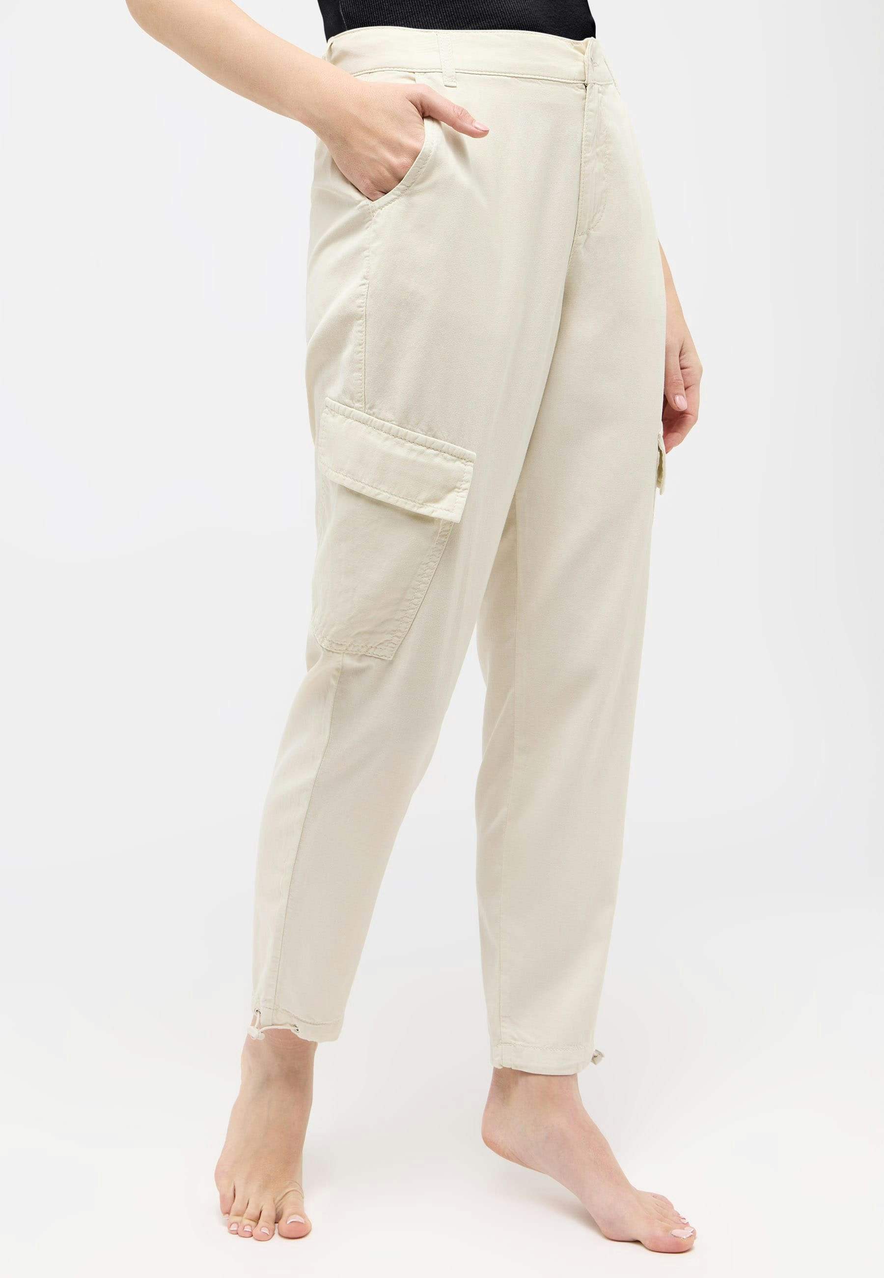 Hose Alma Crop Cargo mit Summer Tencel