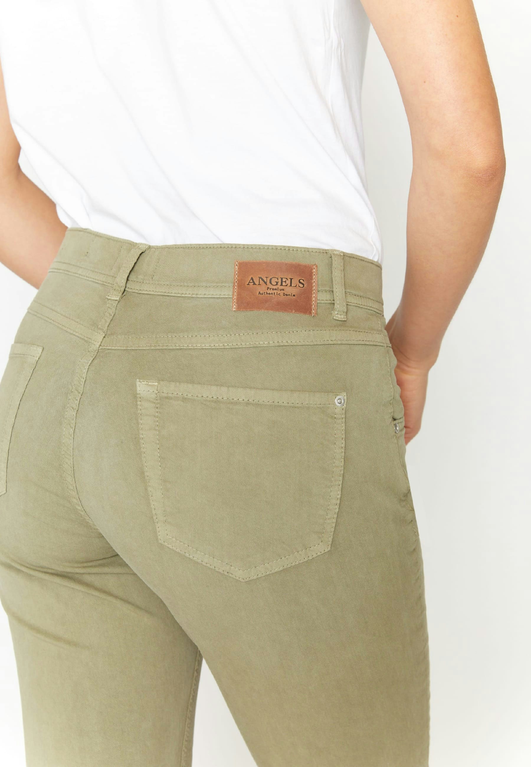 Jeans Ornella Button mit unifarbenem Stoff