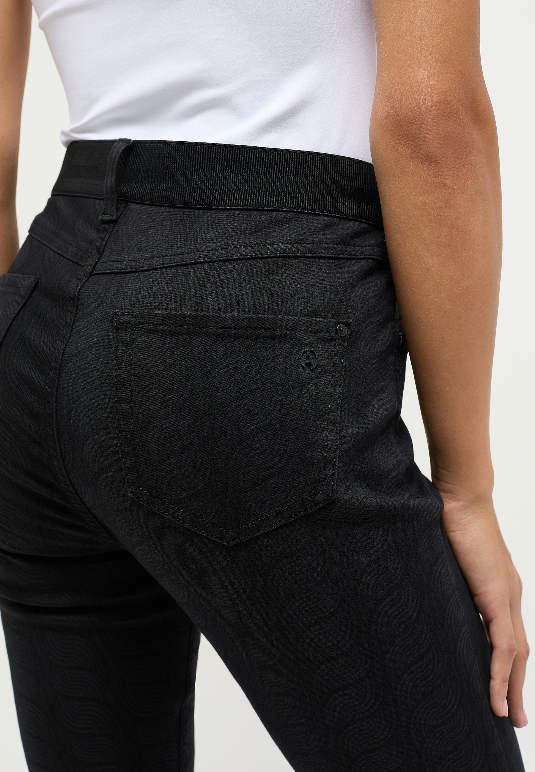 Jeans One Size with laser print
