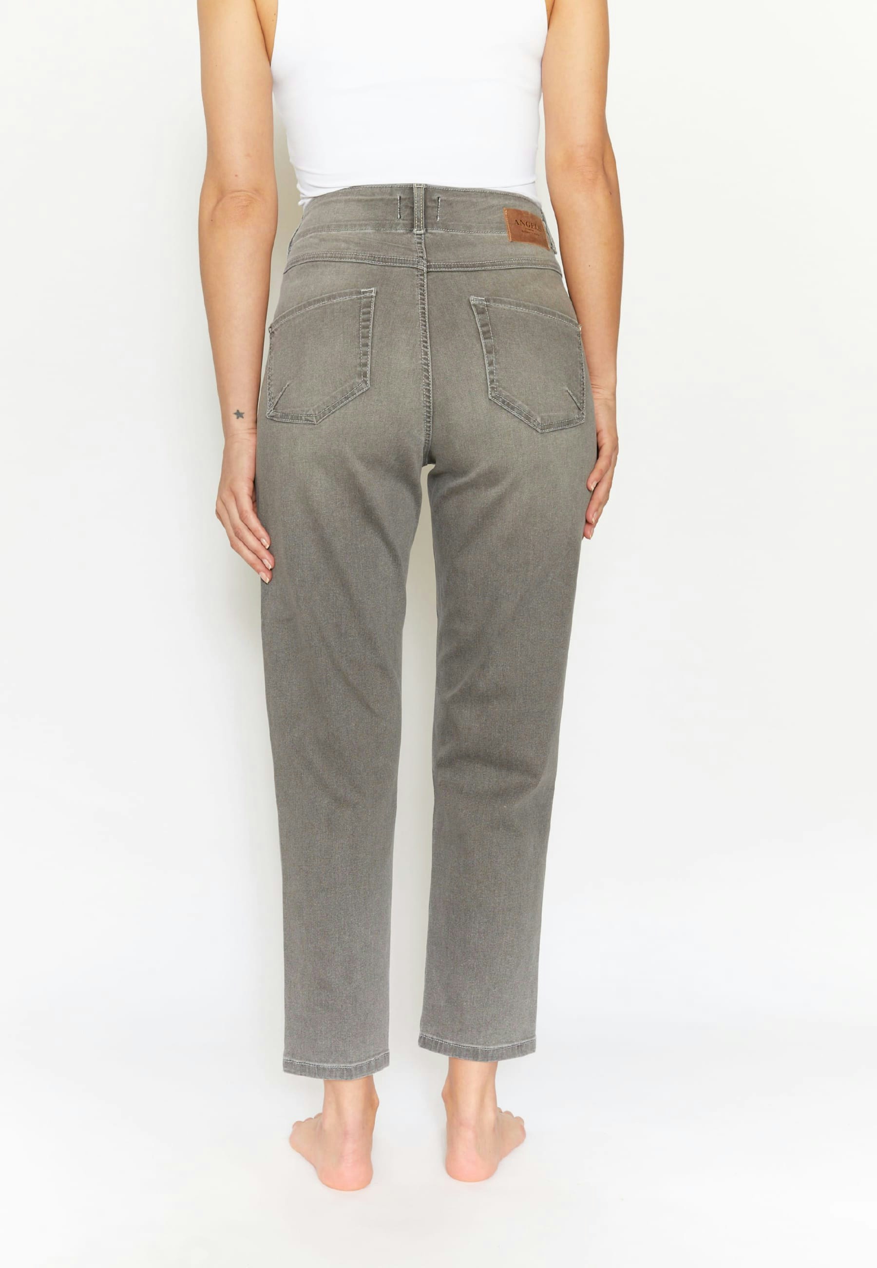 Mom-Jeans Holly mit Light Denim