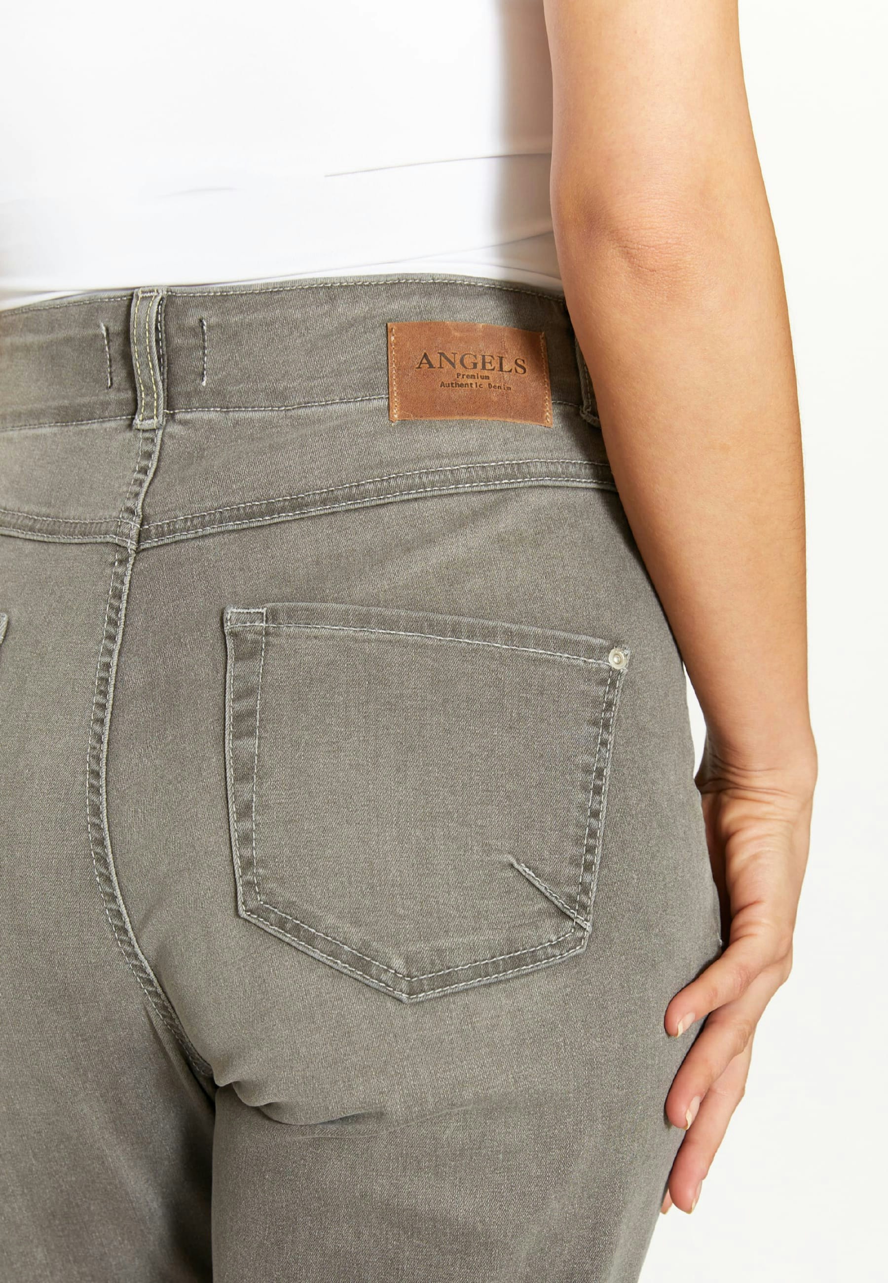 Mom-Jeans Holly mit Light Denim