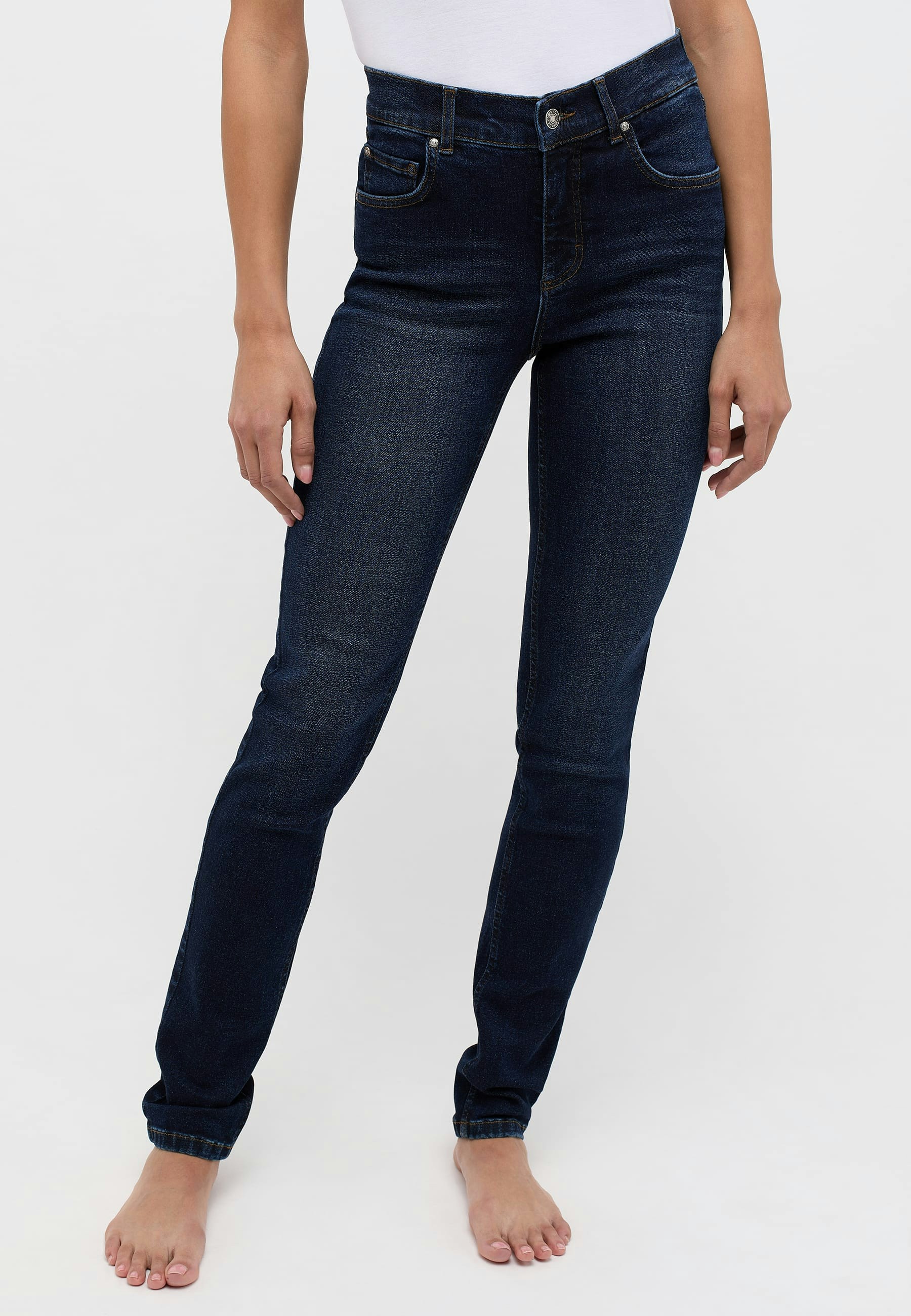 Skinny jeans with used wash