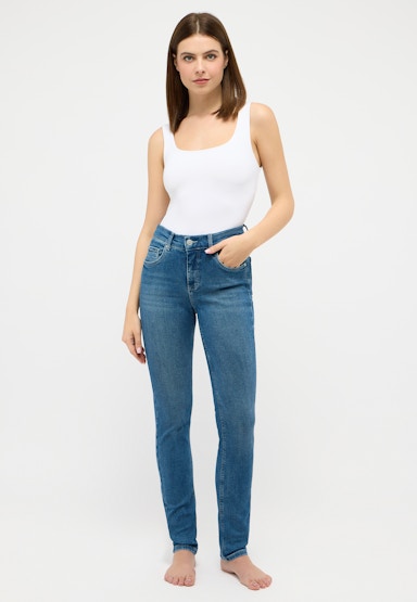 Skinny jeans with used wash