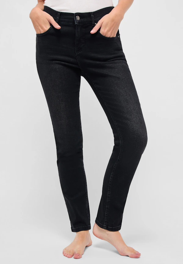 Jeans Cici mit Used-Waschung