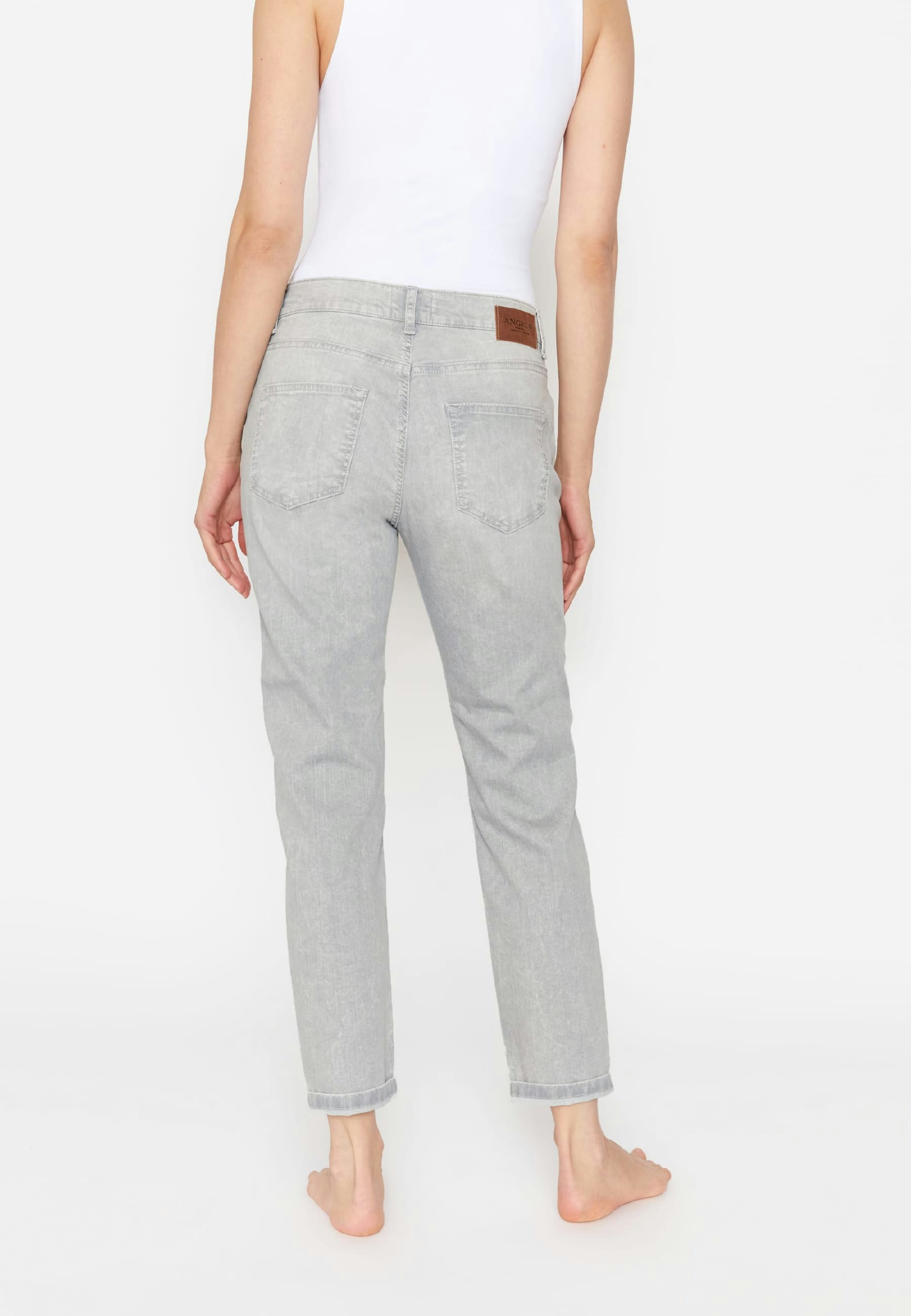 Boyfriend Jeans with rhinestones