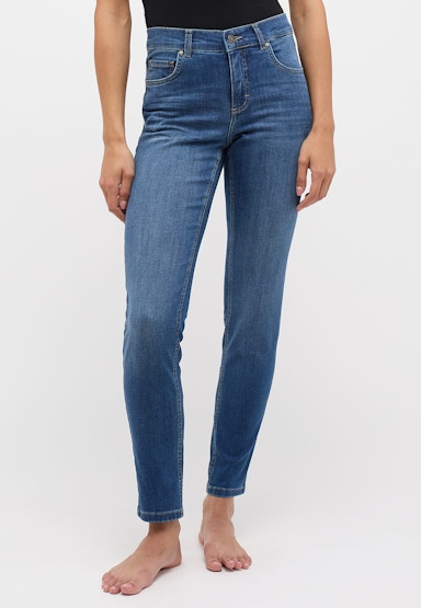 Skinny jeans with authentic denim