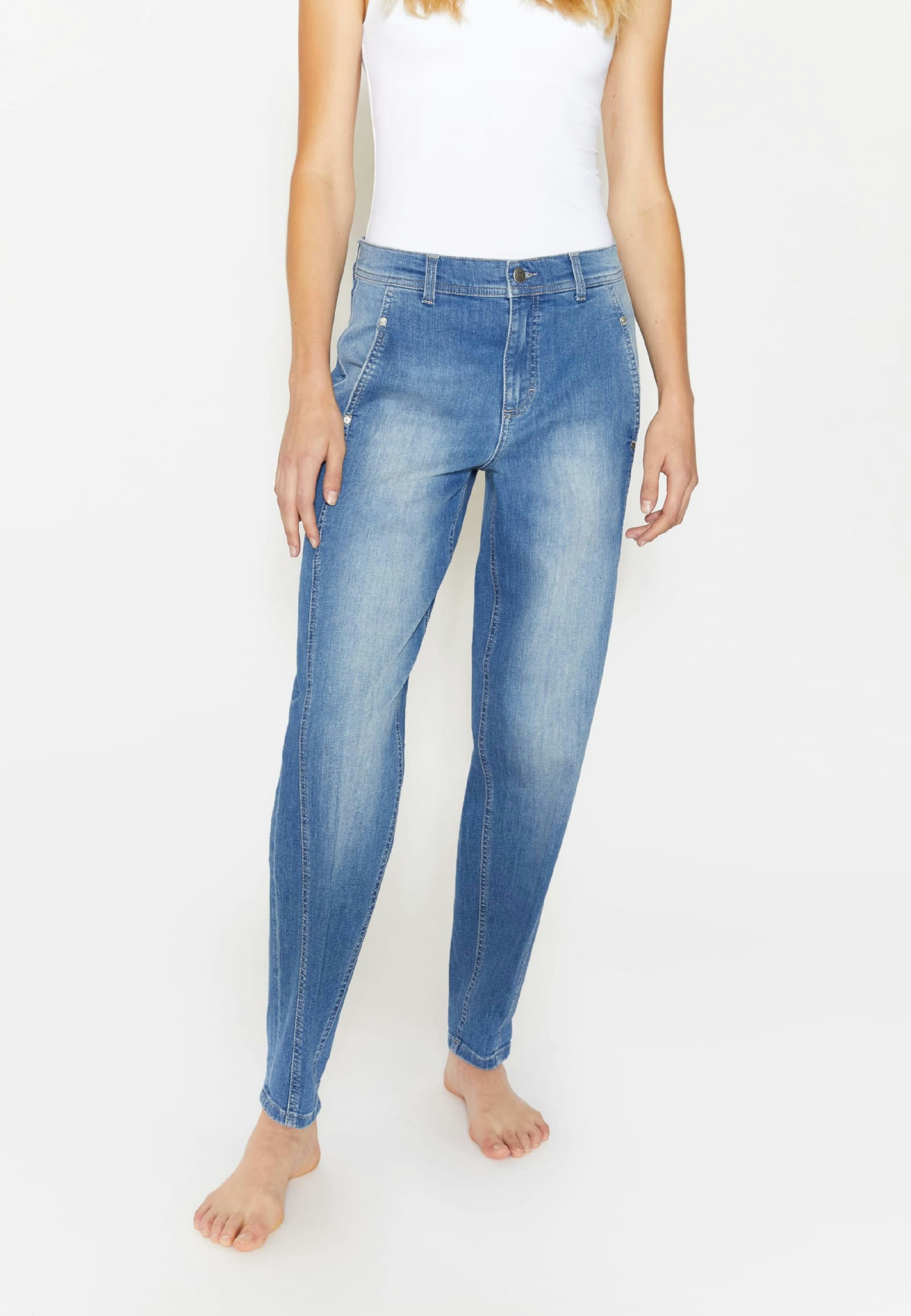 Mom-Jeans Alma Crop mit Logo-Applikation
