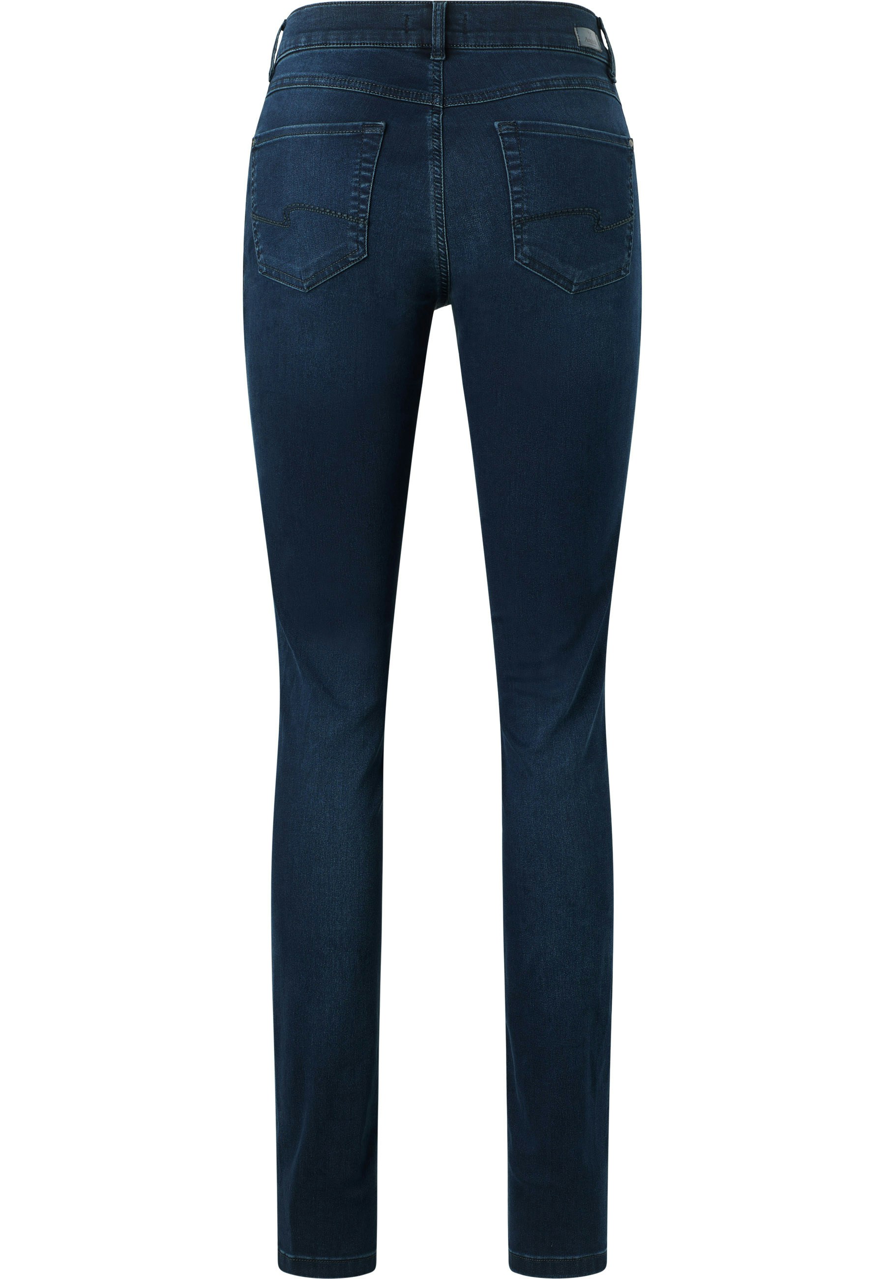 Skinny jeans with clean super stretch denim