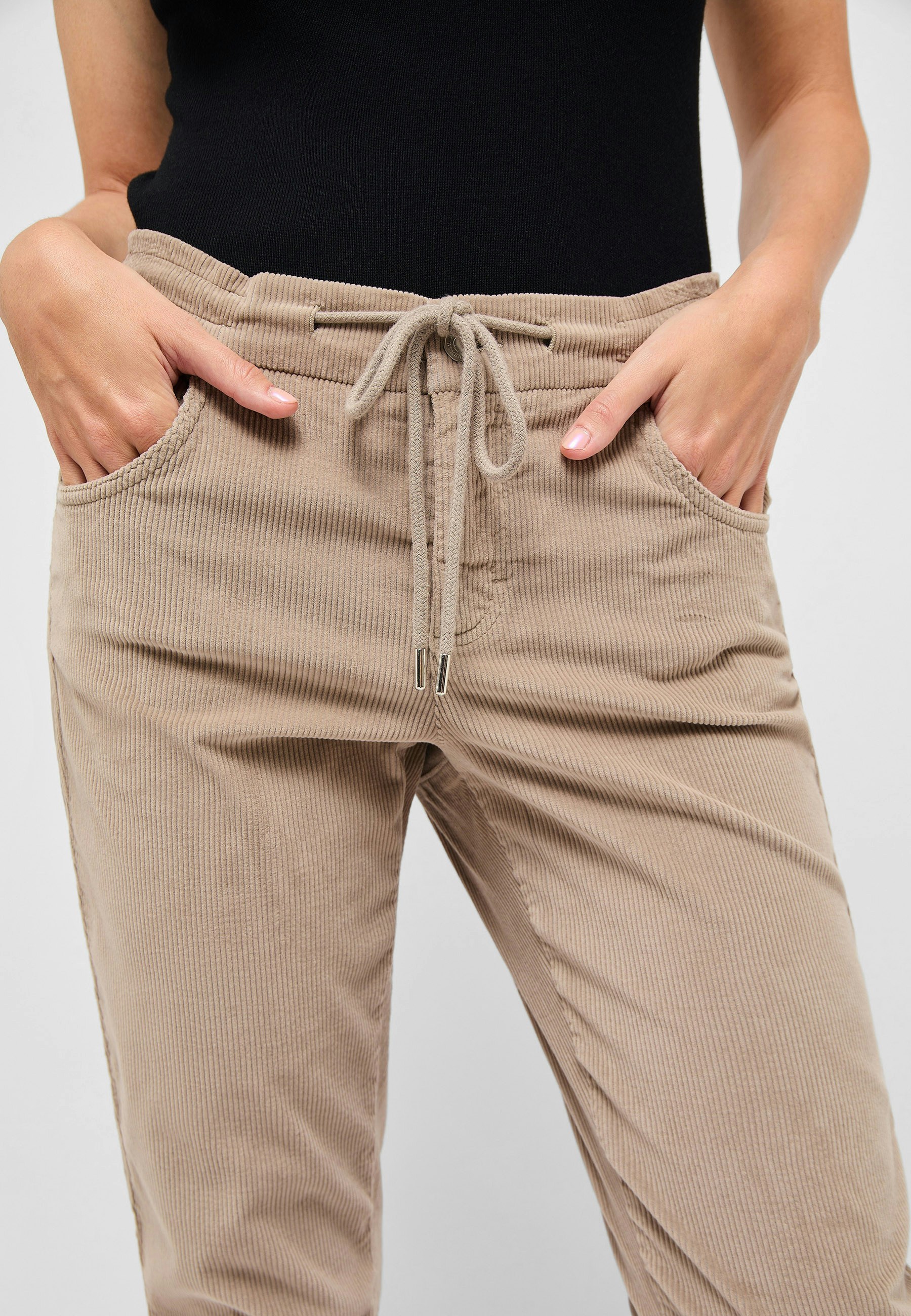 Pants Louisa Active with wide corduroy