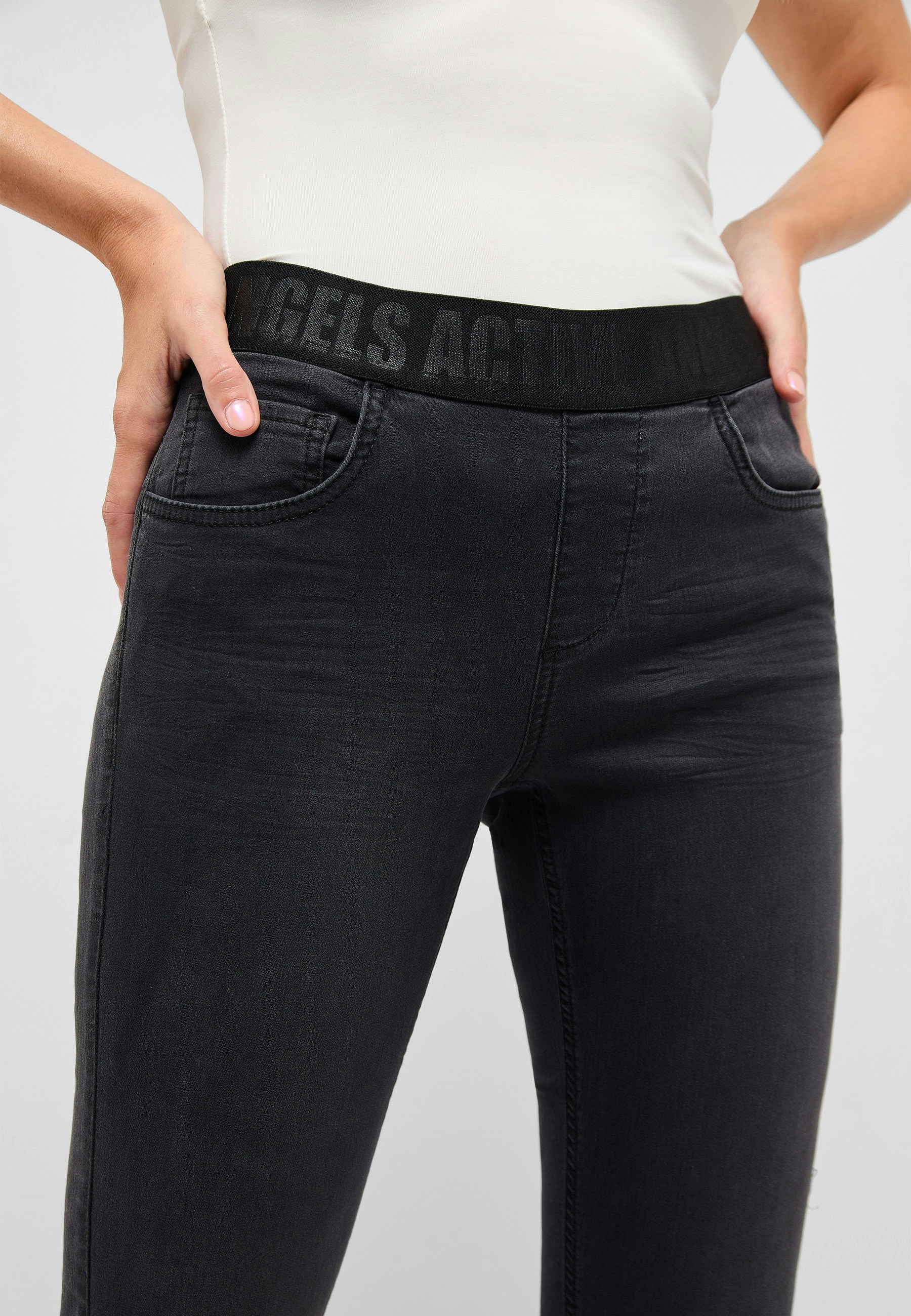 Stretchy Skinny Shape Pants