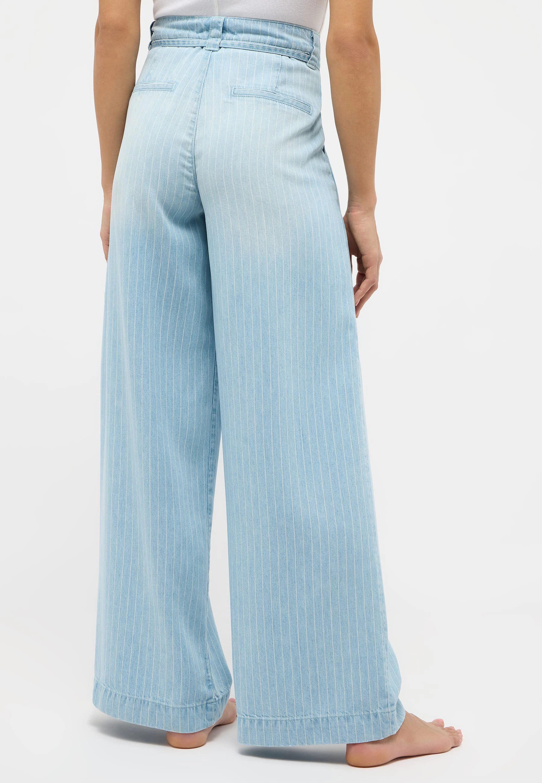 Jeans New Wide Leg mit Nadelstreifen