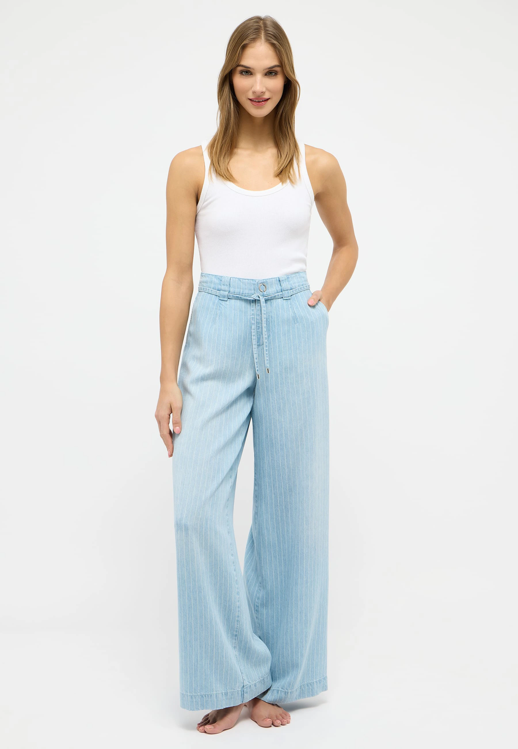 Jeans New Wide Leg mit Nadelstreifen