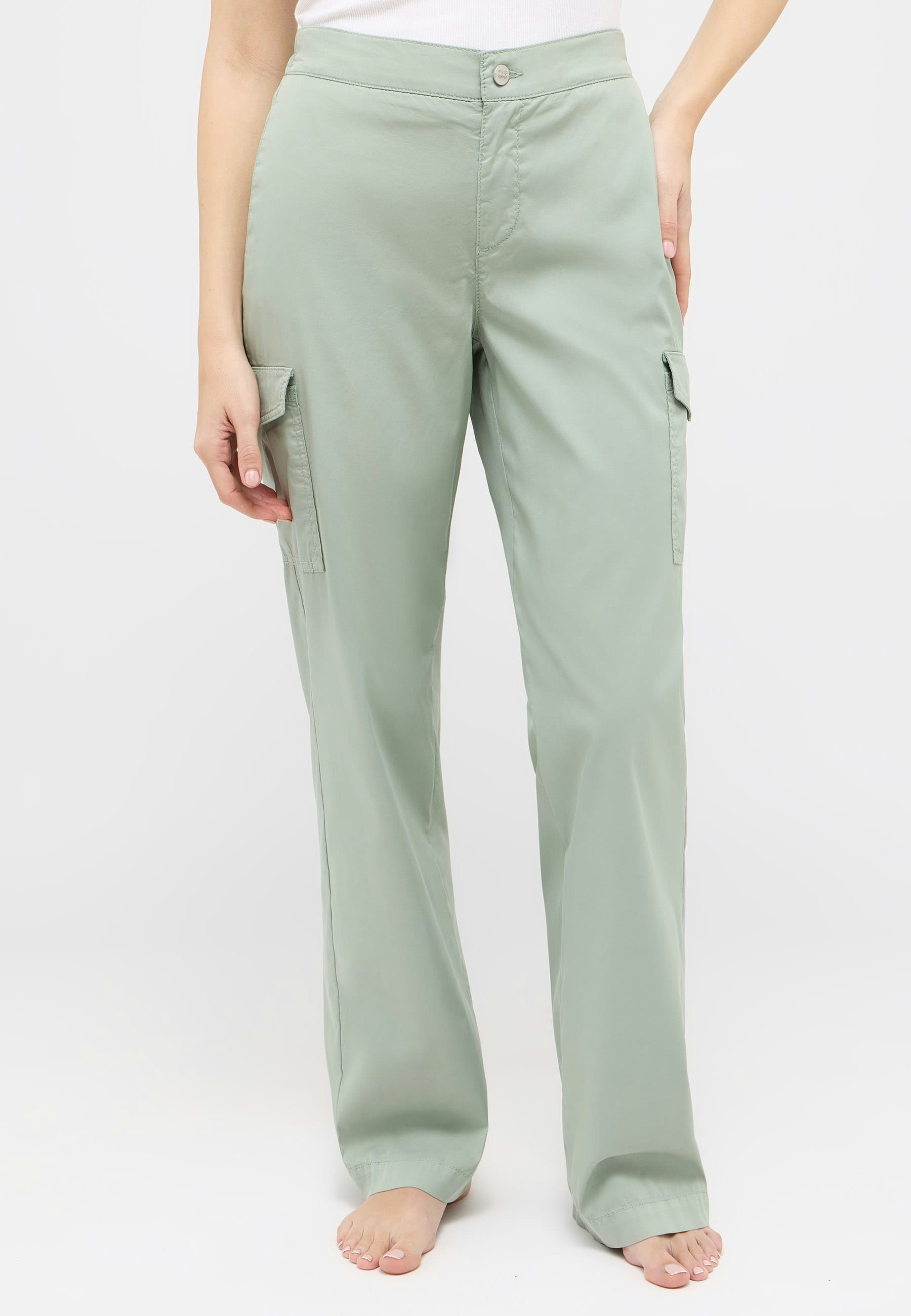 Hose Liz Jump Cargo mit leichtem Material