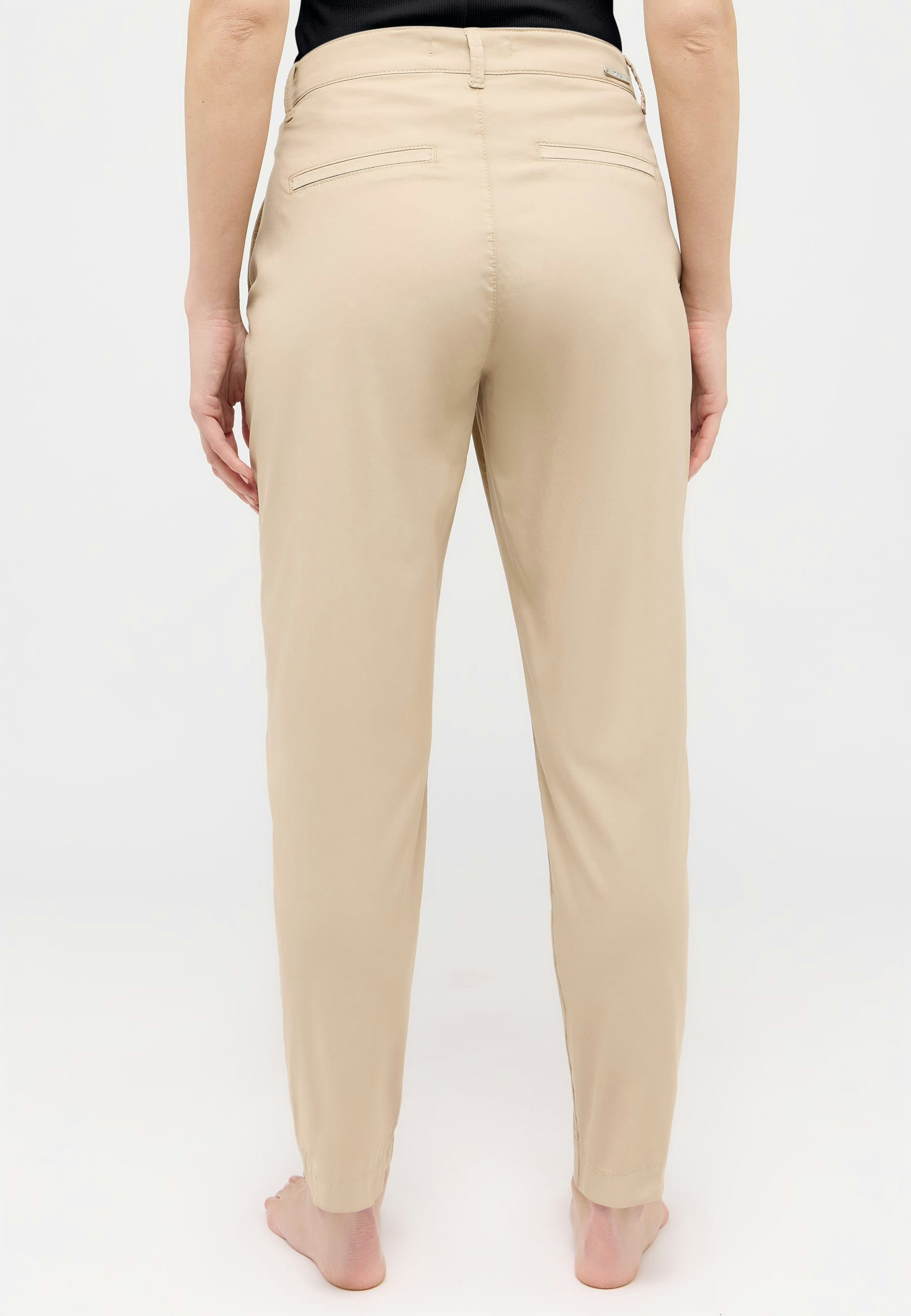 Hose Louisa Chino mit leichtem Material