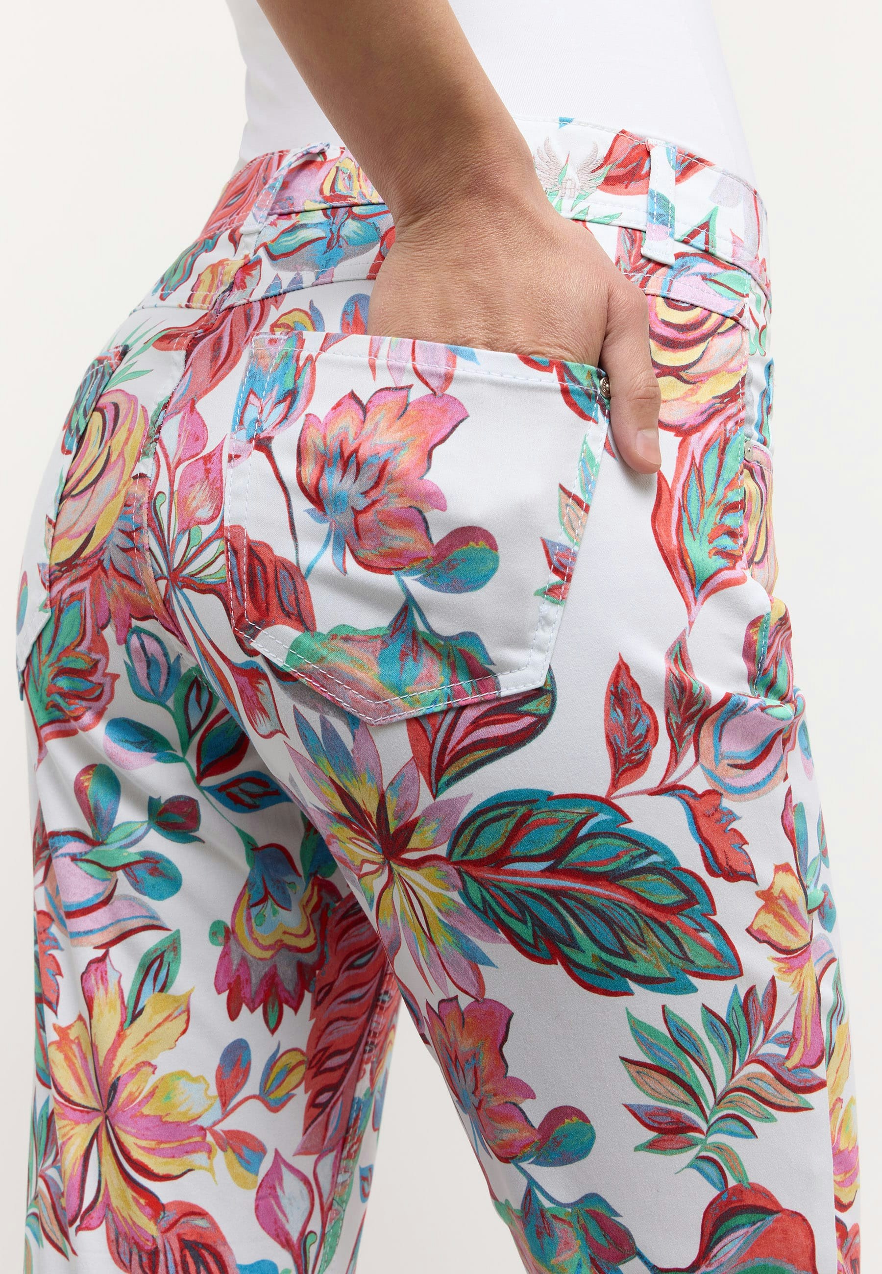 Hose Ornella mit Blumenmuster
