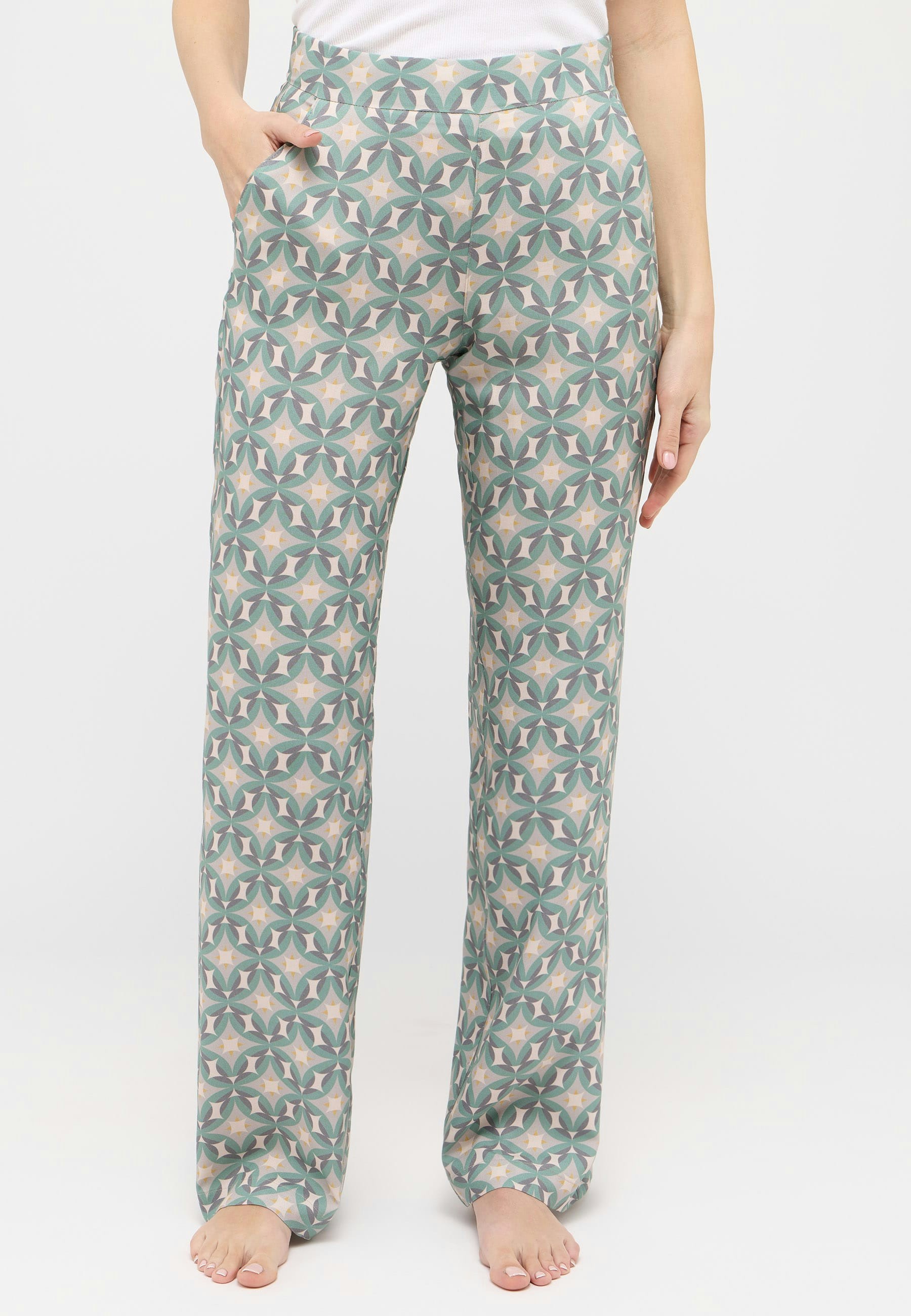 Hose Liz Easy mit Satin-Optik