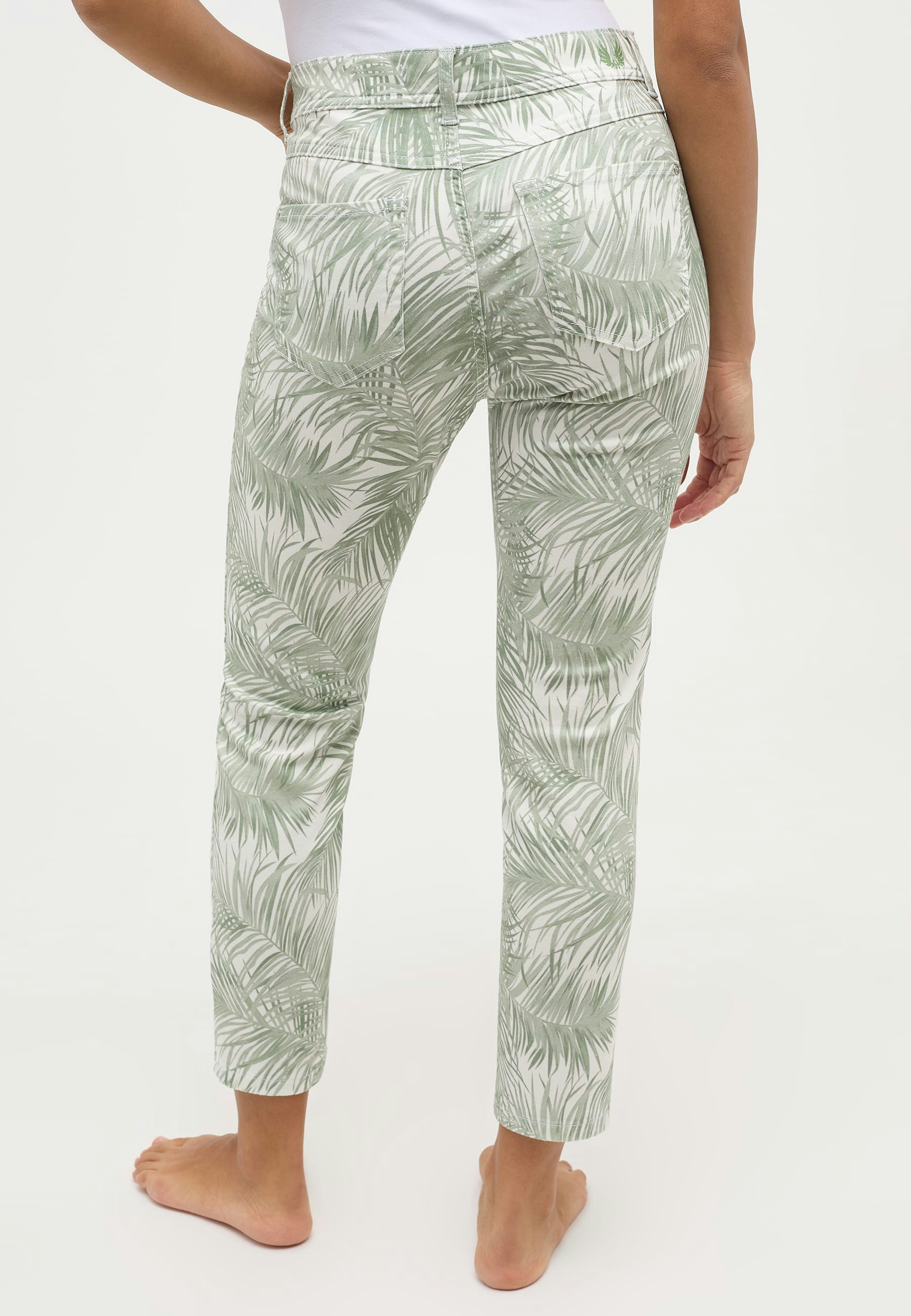 Hose Ornella mit Palmenprint