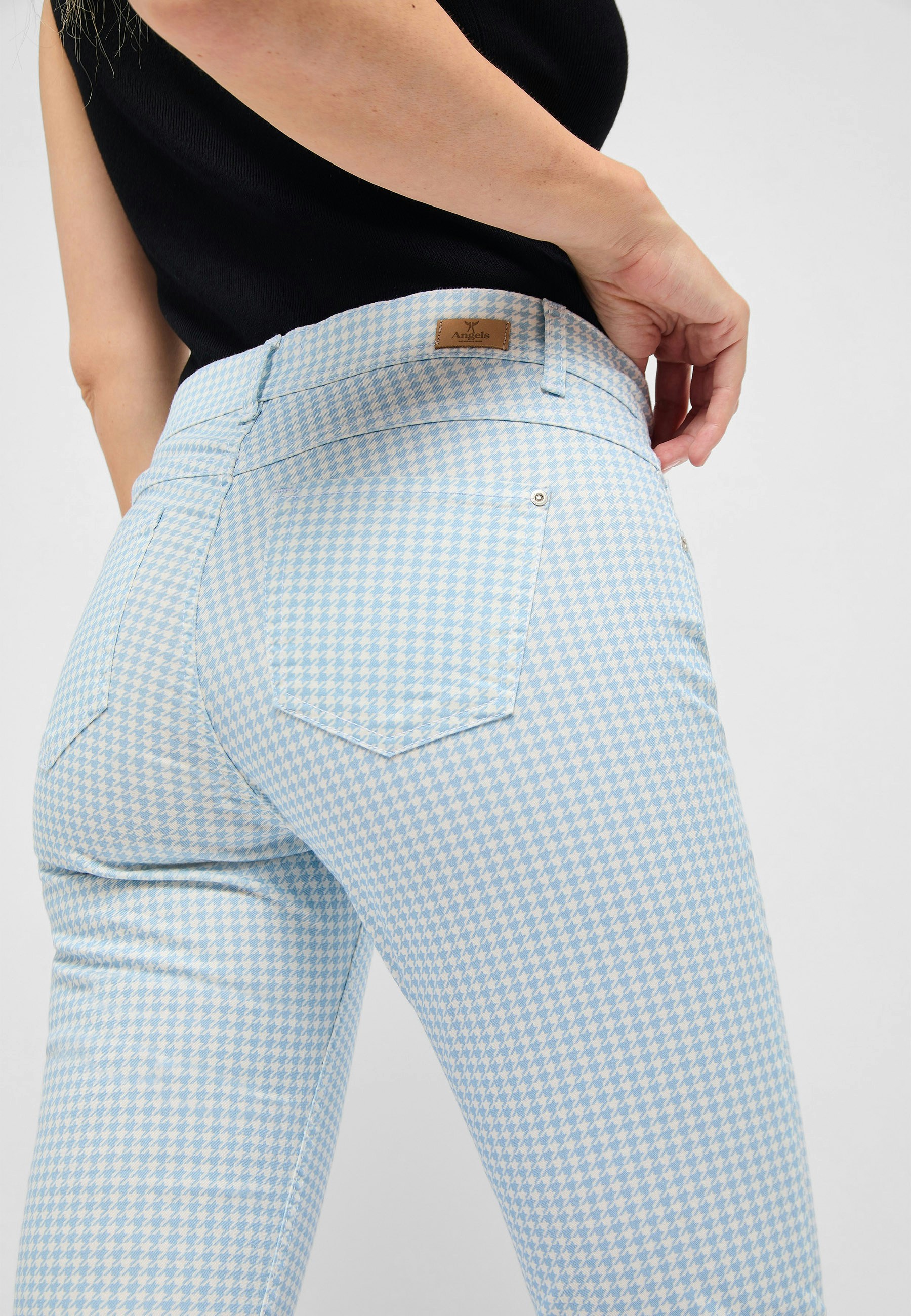 Ornella mit Hahnentritt-Muster