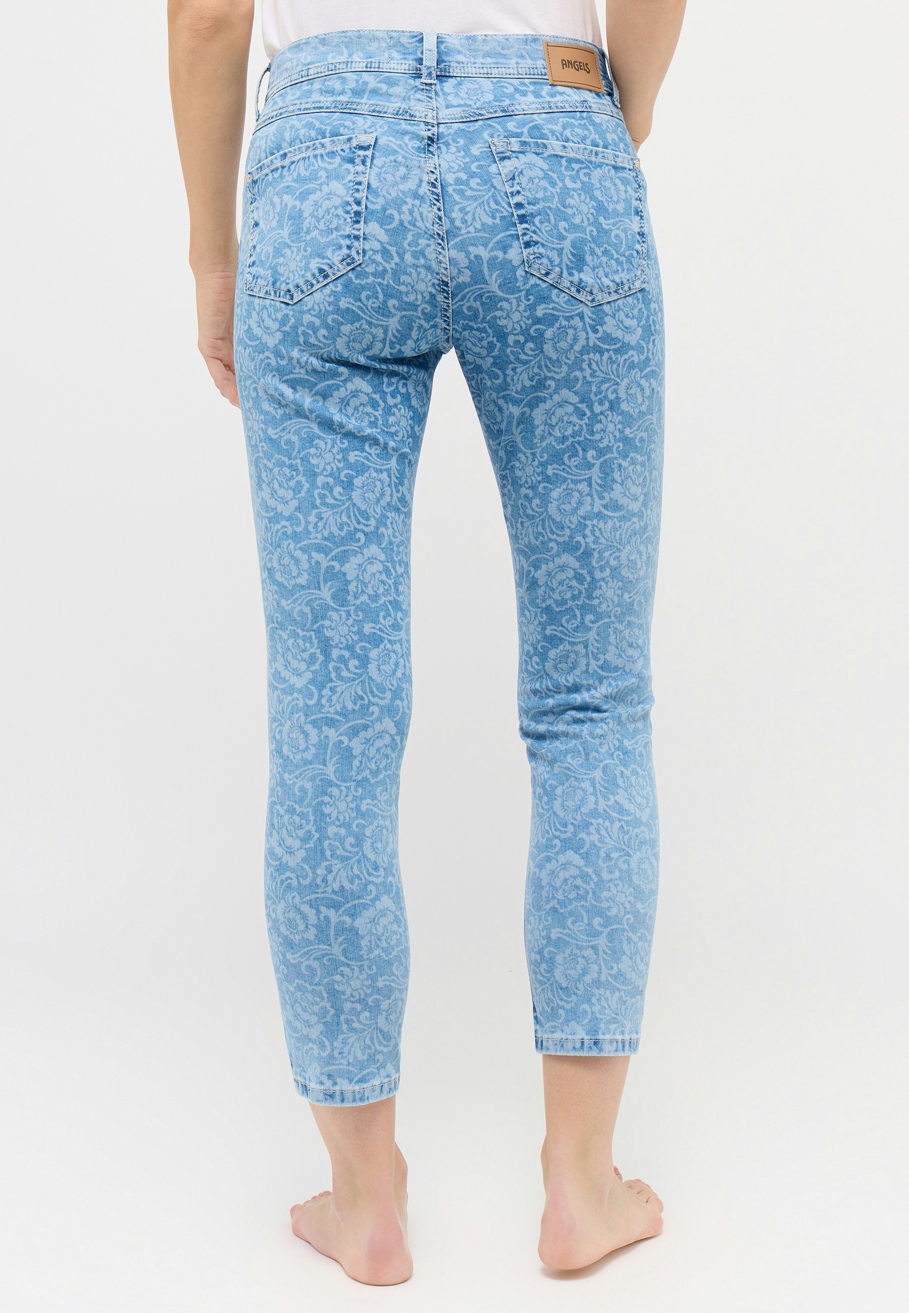 Jeans Ornella with floral pattern