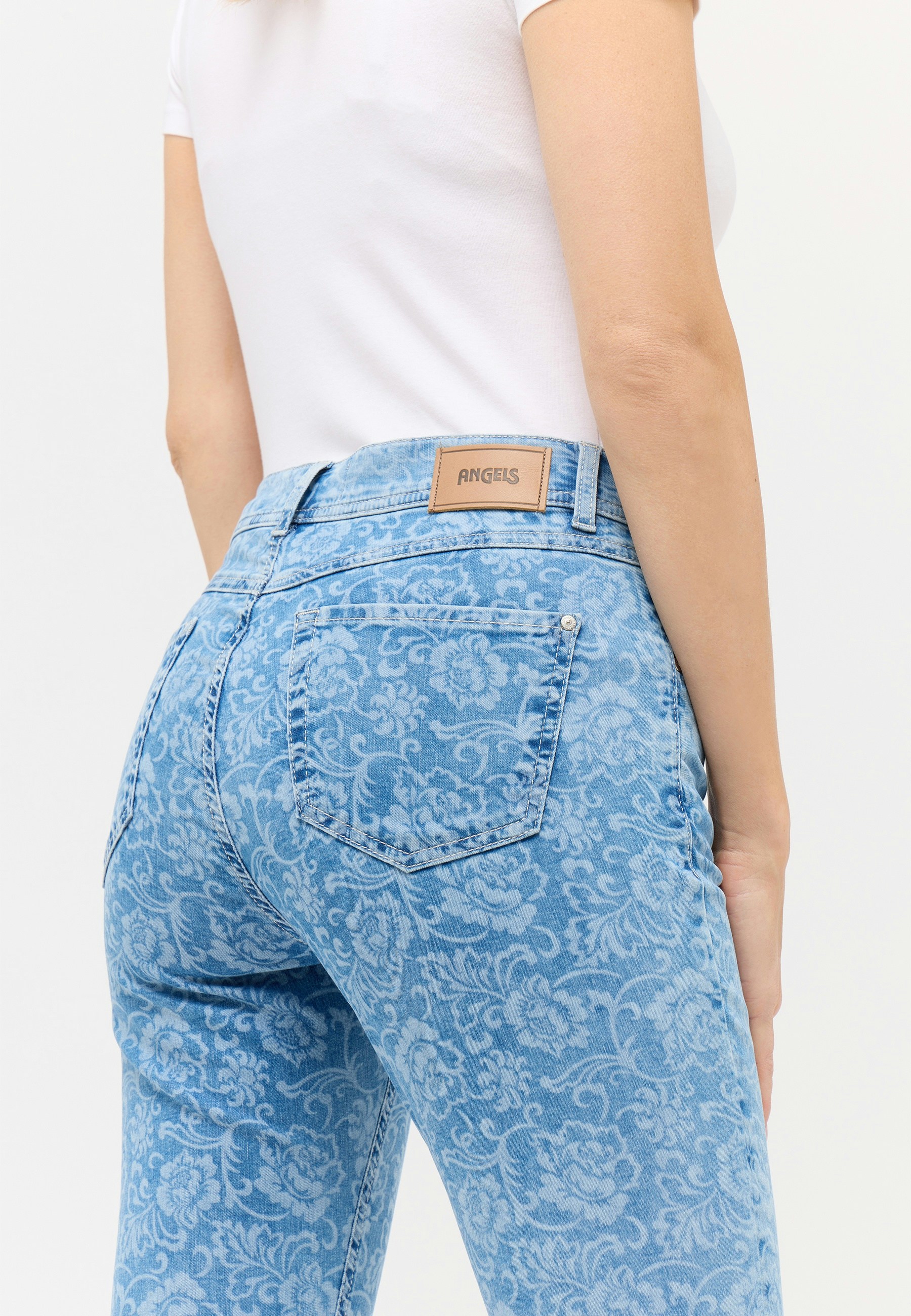Jeans Ornella with floral pattern