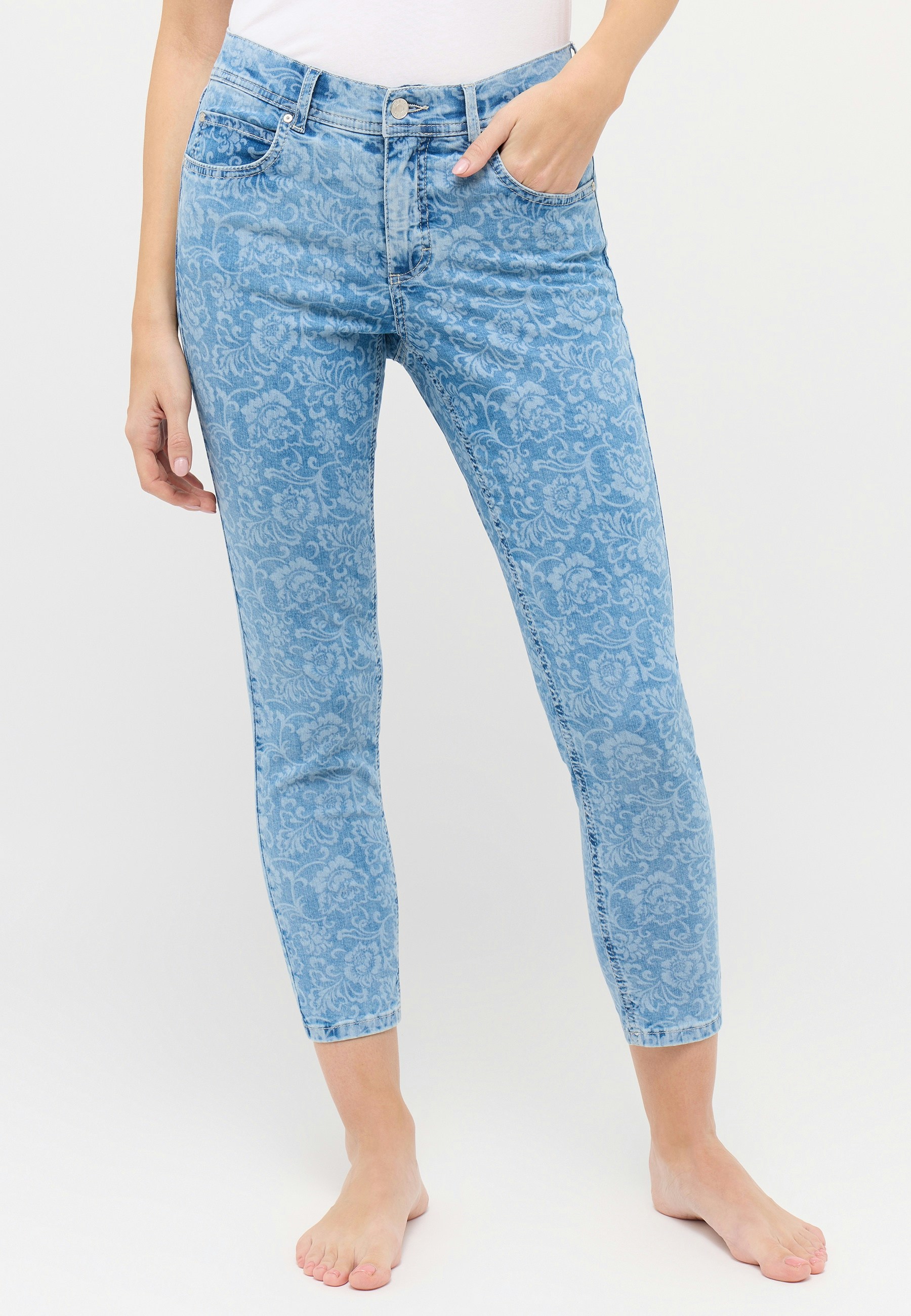 Jeans Ornella with floral pattern