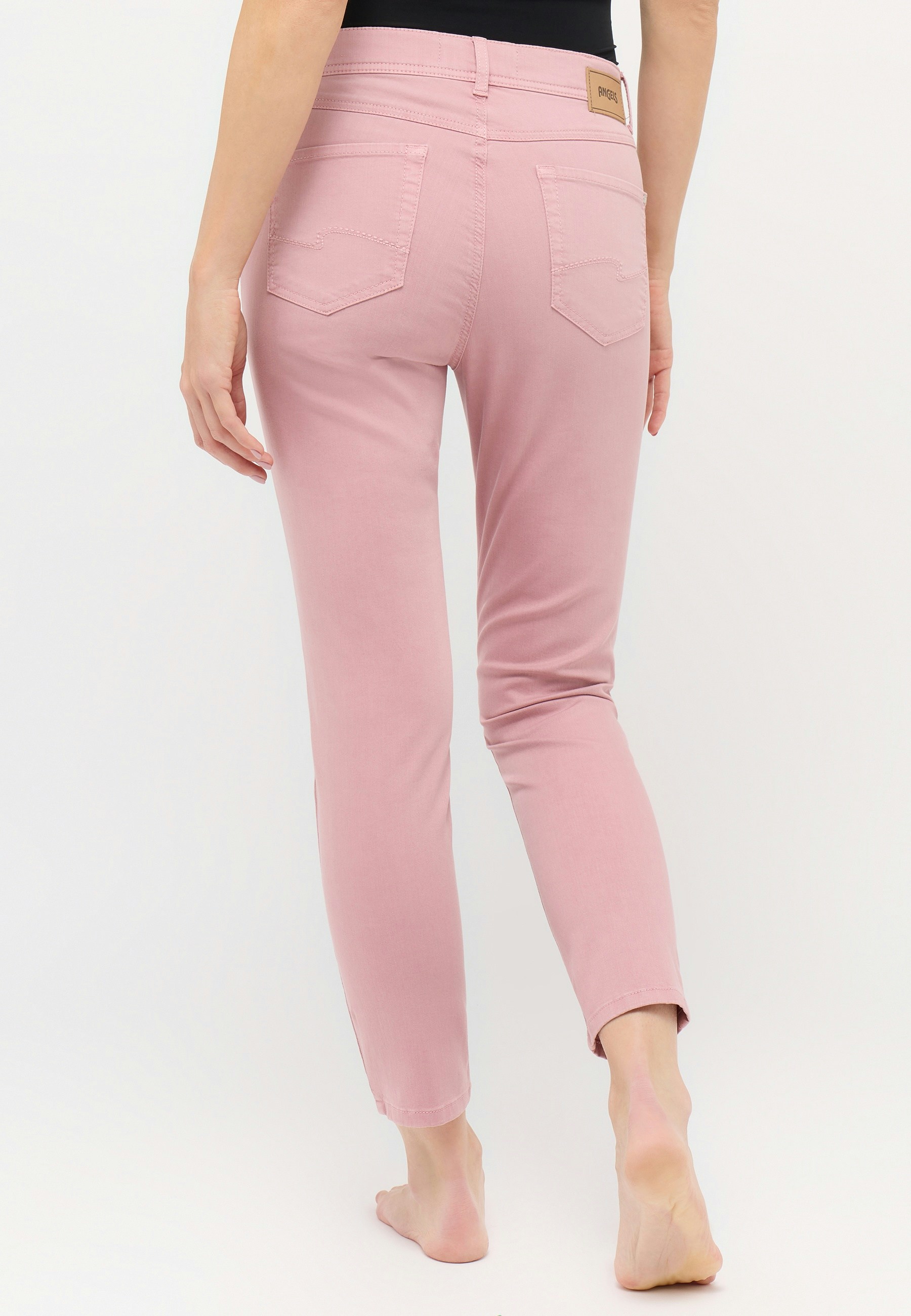 Jeans Ornella with distressed wash