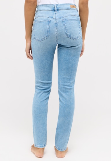 Push-Up Skinny Jeans