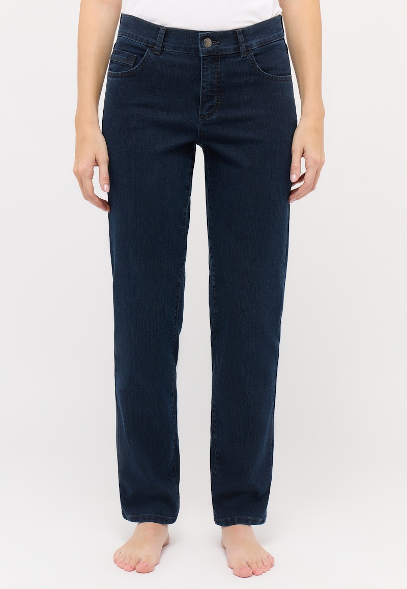 Jeans Dolly mit cleanem Denim