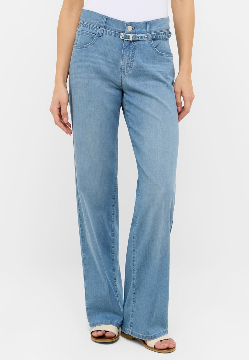 Jeans Liz Belt aus Basic Denim