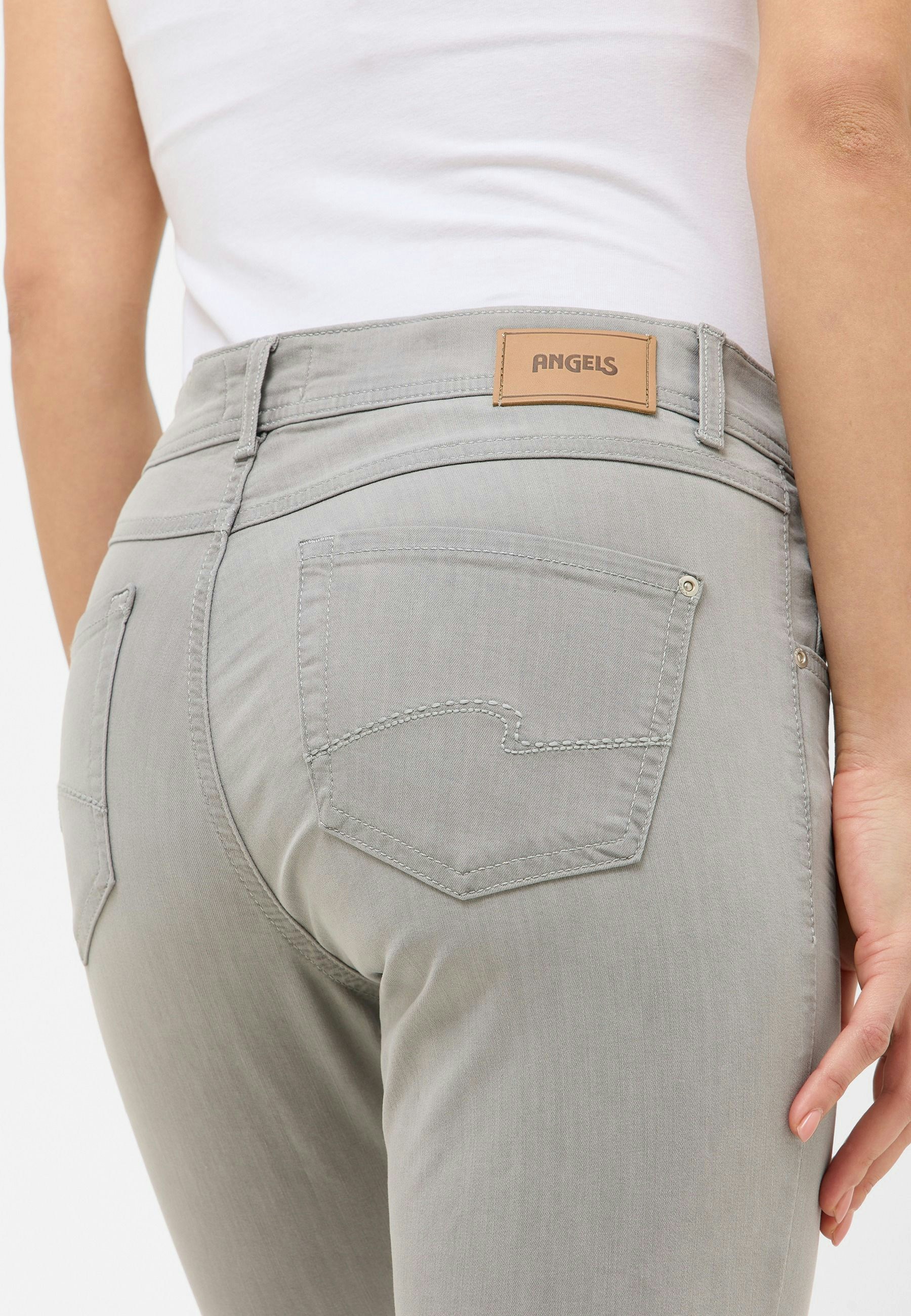 Jeans Ornella with distressed wash