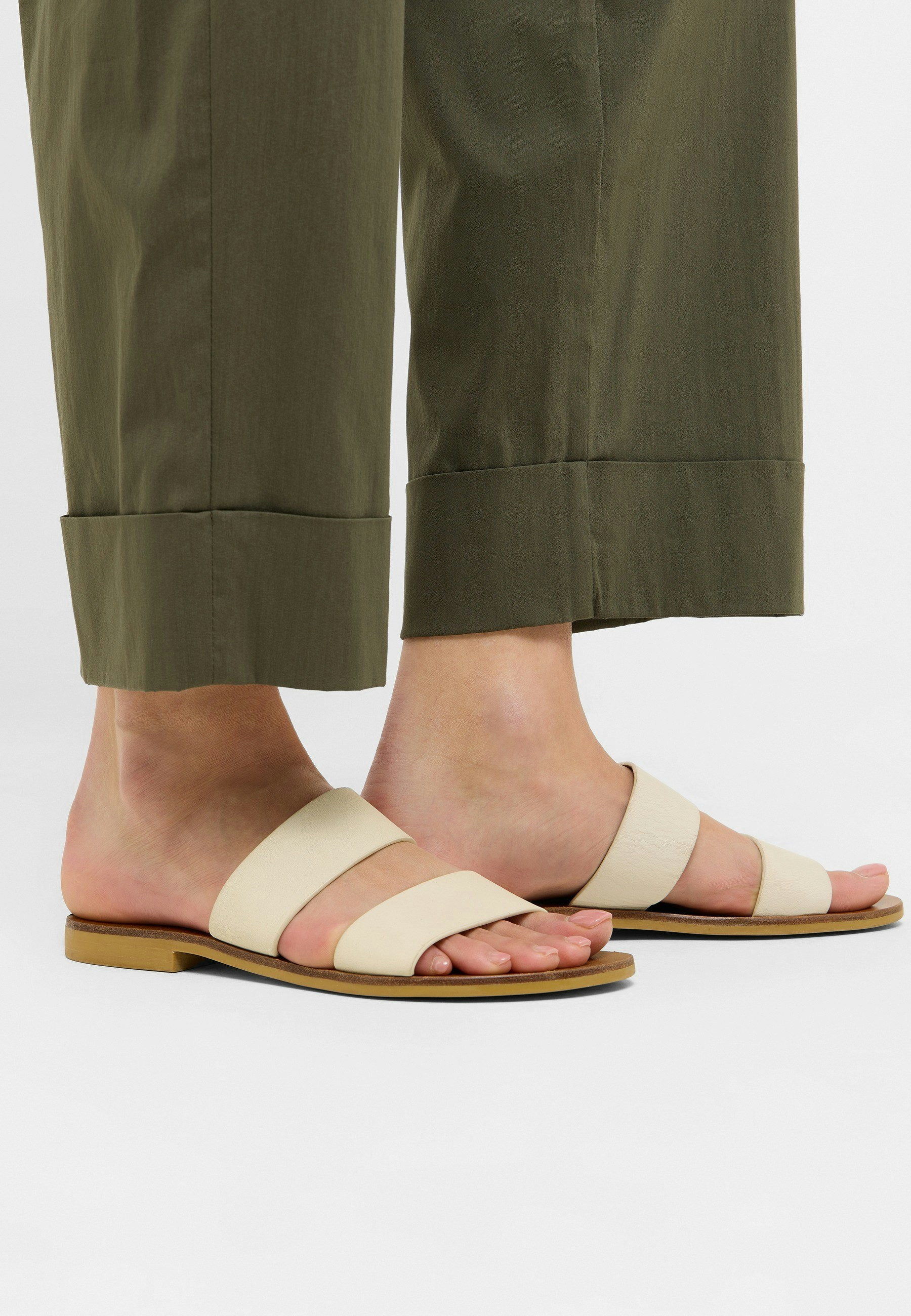 Liberta TU Jump pants