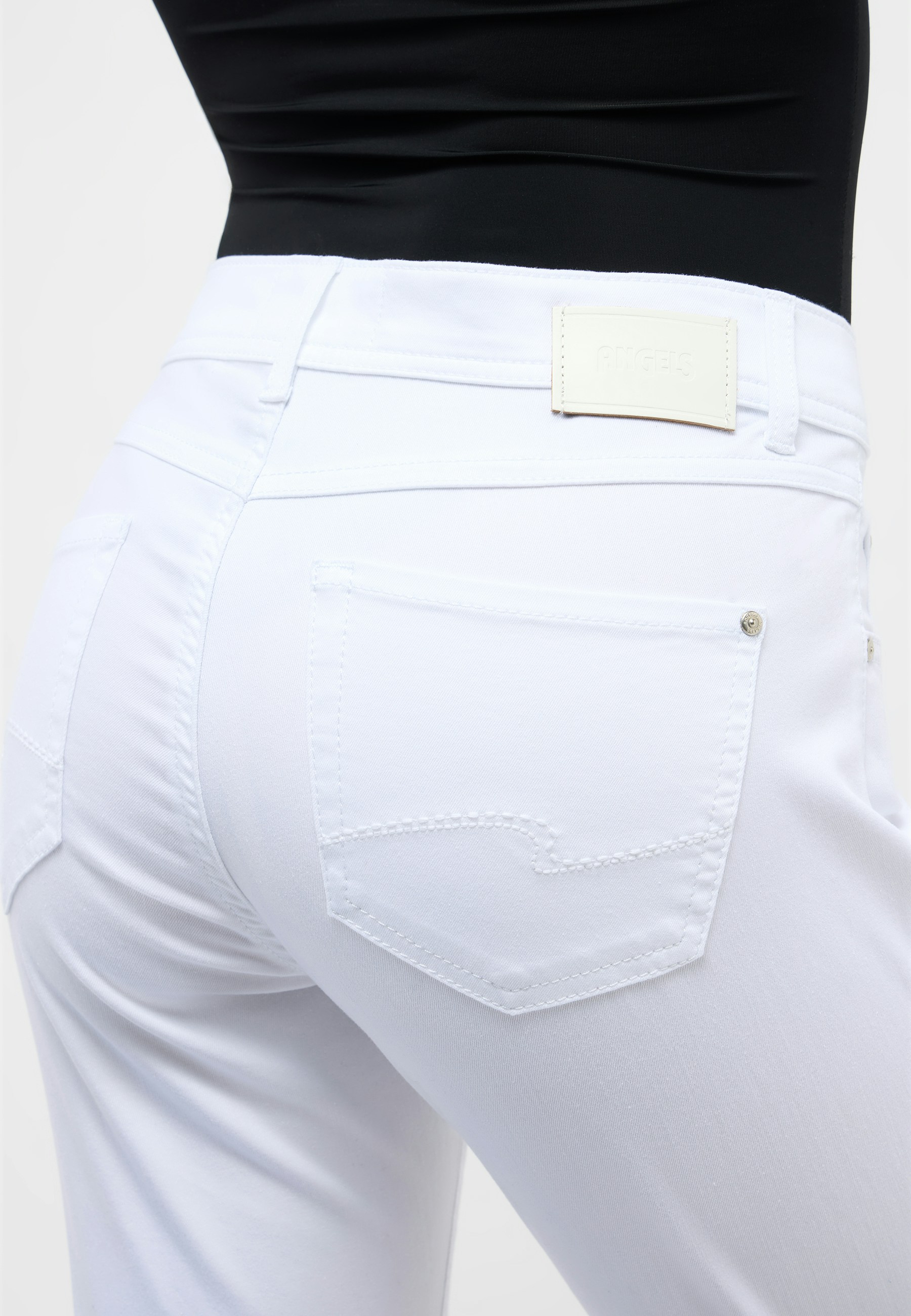 Jeans Ornella mit Used-Waschung