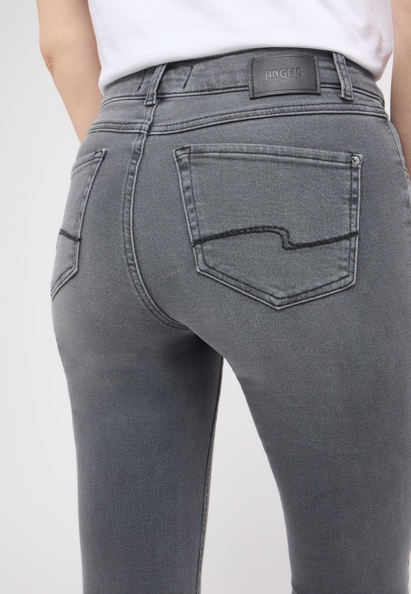 Jeans Cici mit Used-Waschung