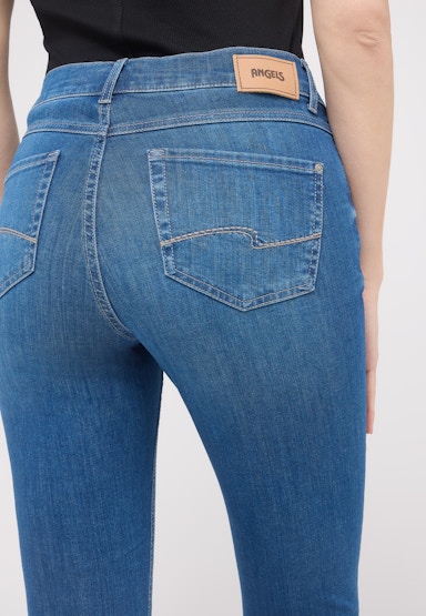 Skinny jeans with authentic denim