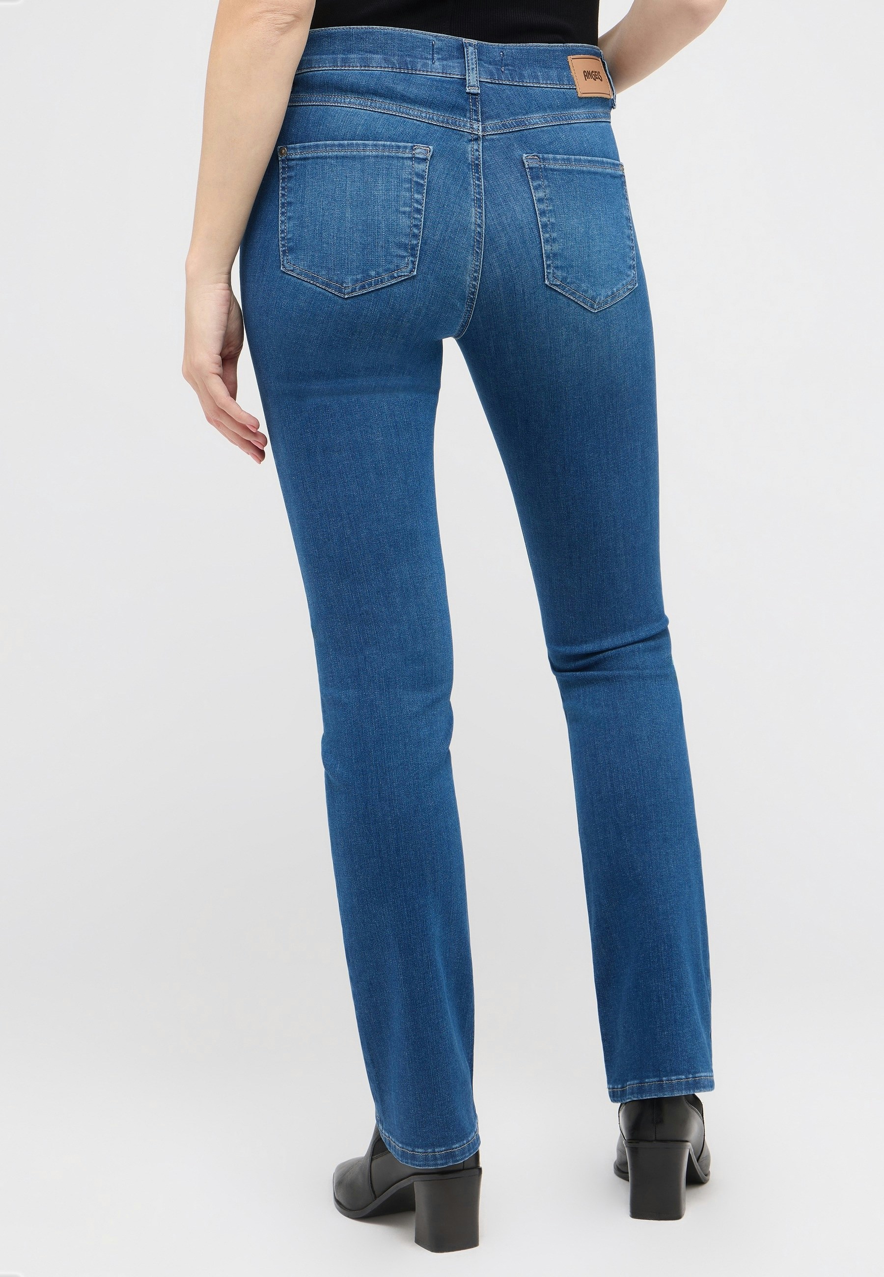Jeans Leni mit Bootcut