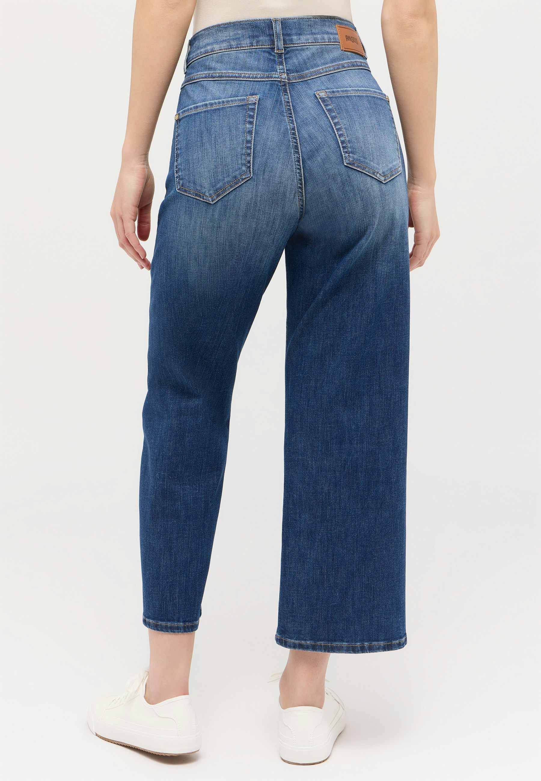 Linn jeans with patch pockets