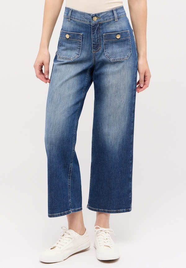Jeans Linn mit aufgesetzten Taschen