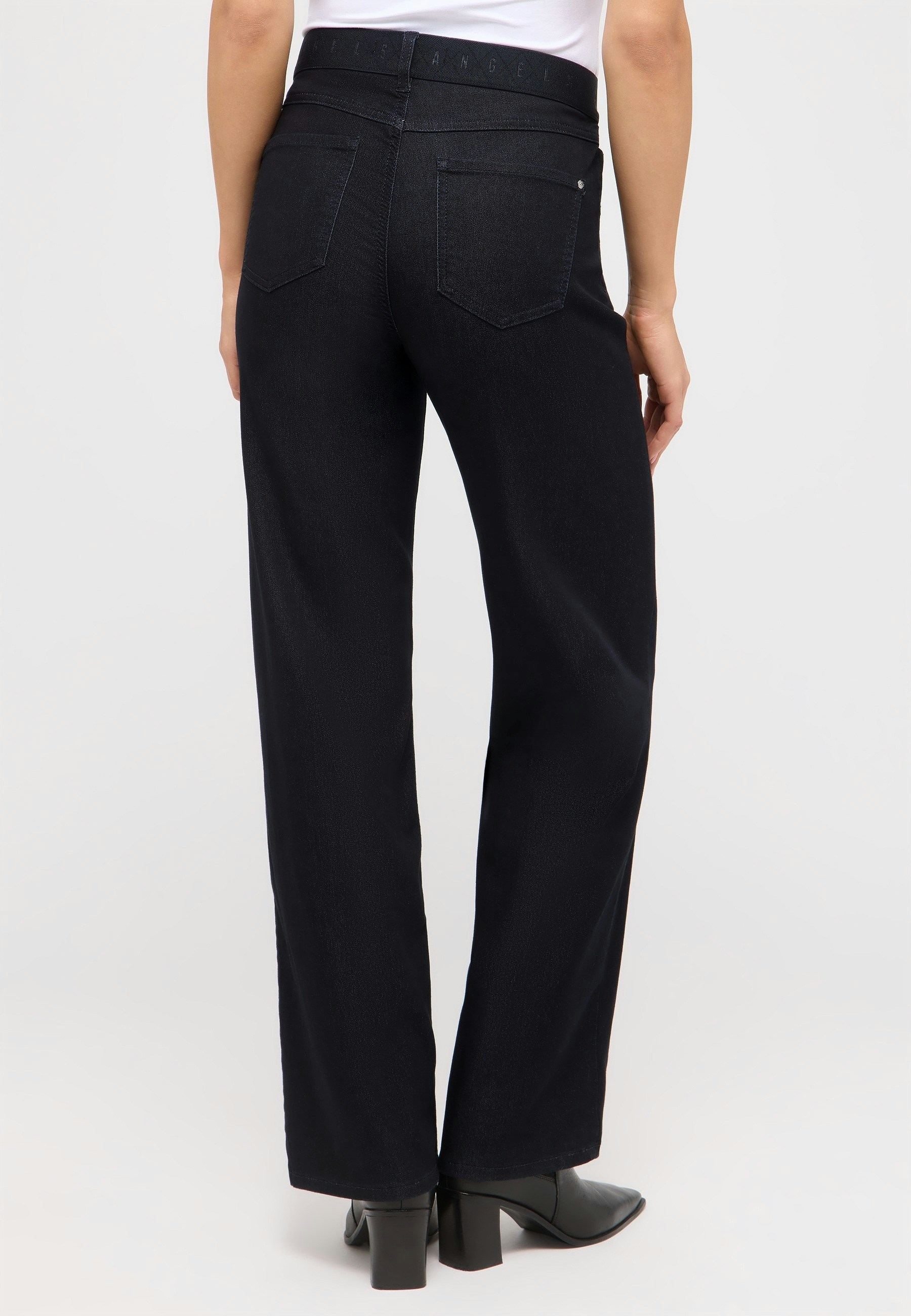 Hose Liz Sporty aus Yoga Denim