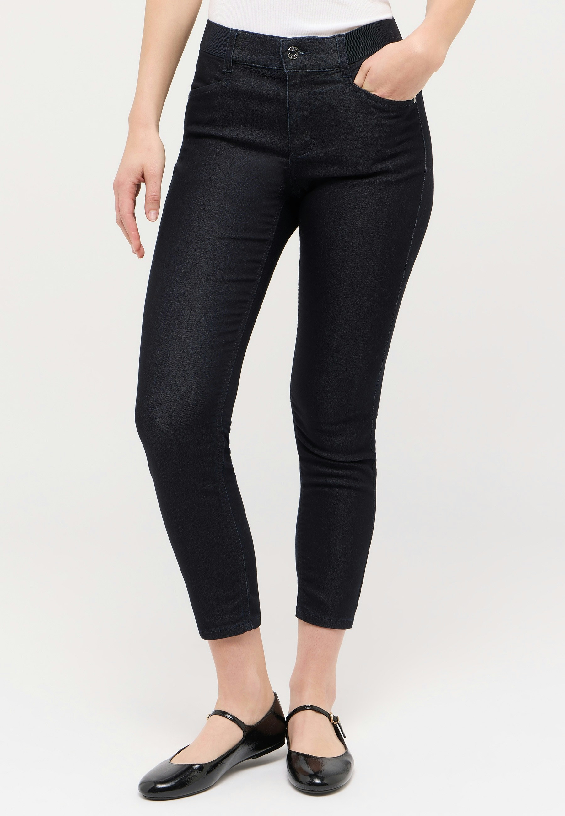 Hose Ornella Sporty aus Yoga Denim