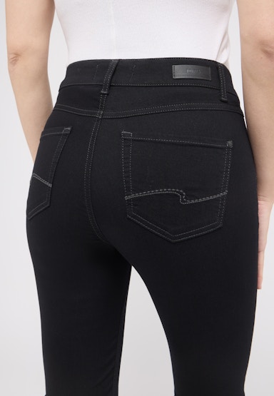Jeans Skinny mit cleanem Super Stretch Denim