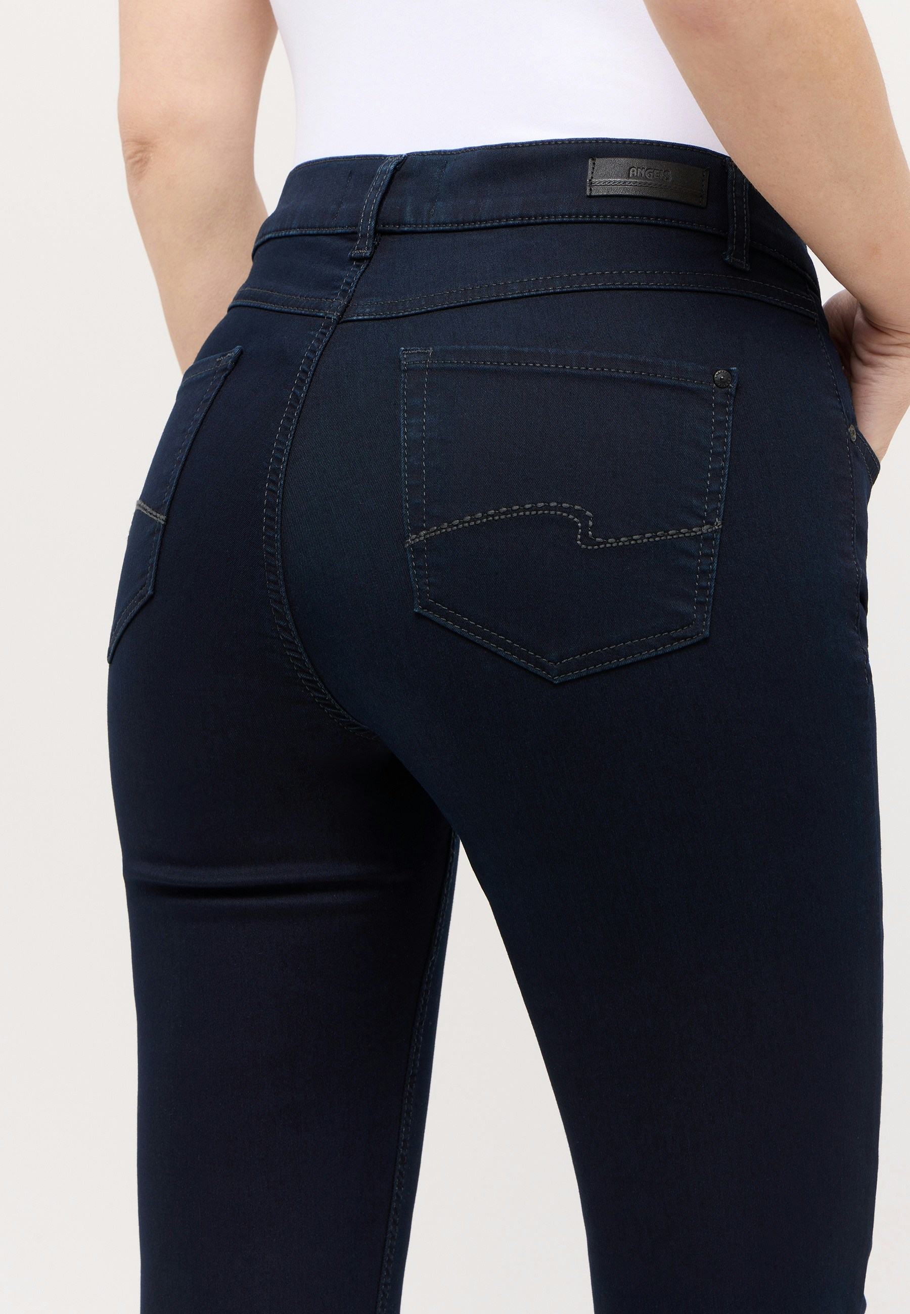 Jeans Cici mit Super Stretch Denim