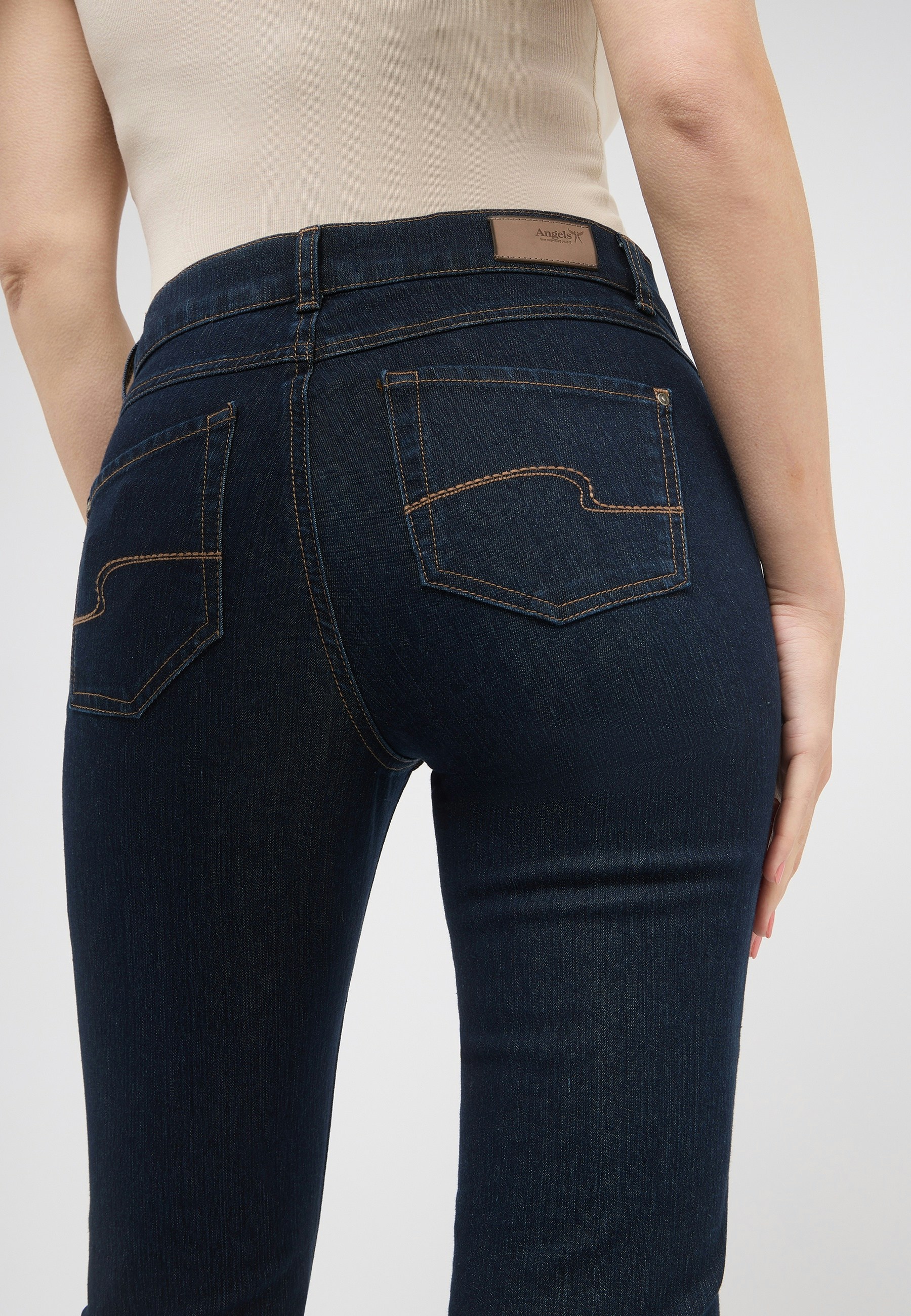 Jeans Cici mit sportivem Denim