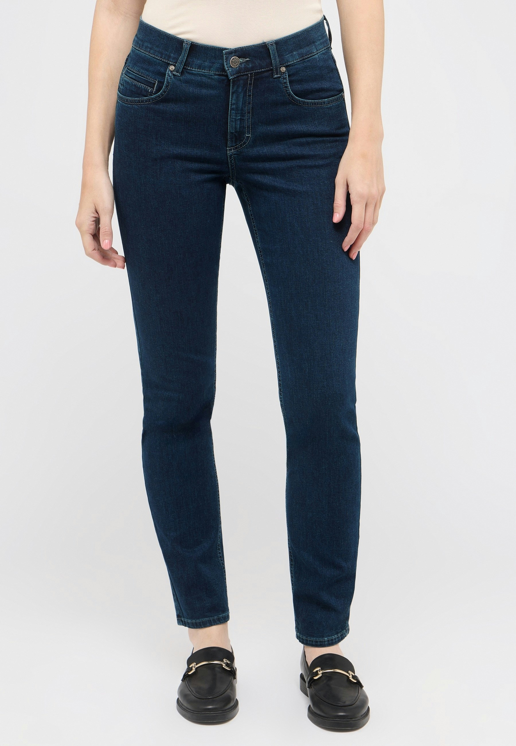 Jeans Cici mit sportivem Denim