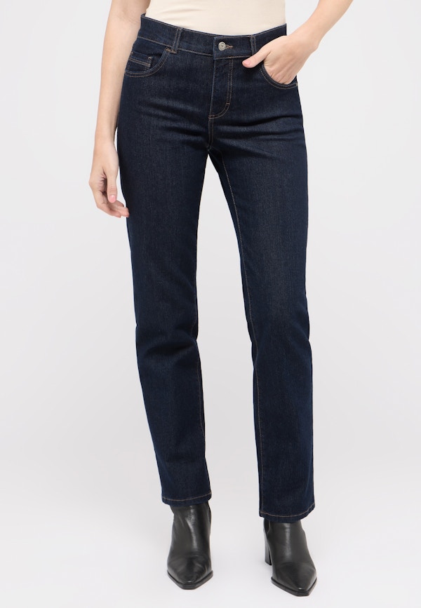 Jeans Dolly mit sportivem Denim